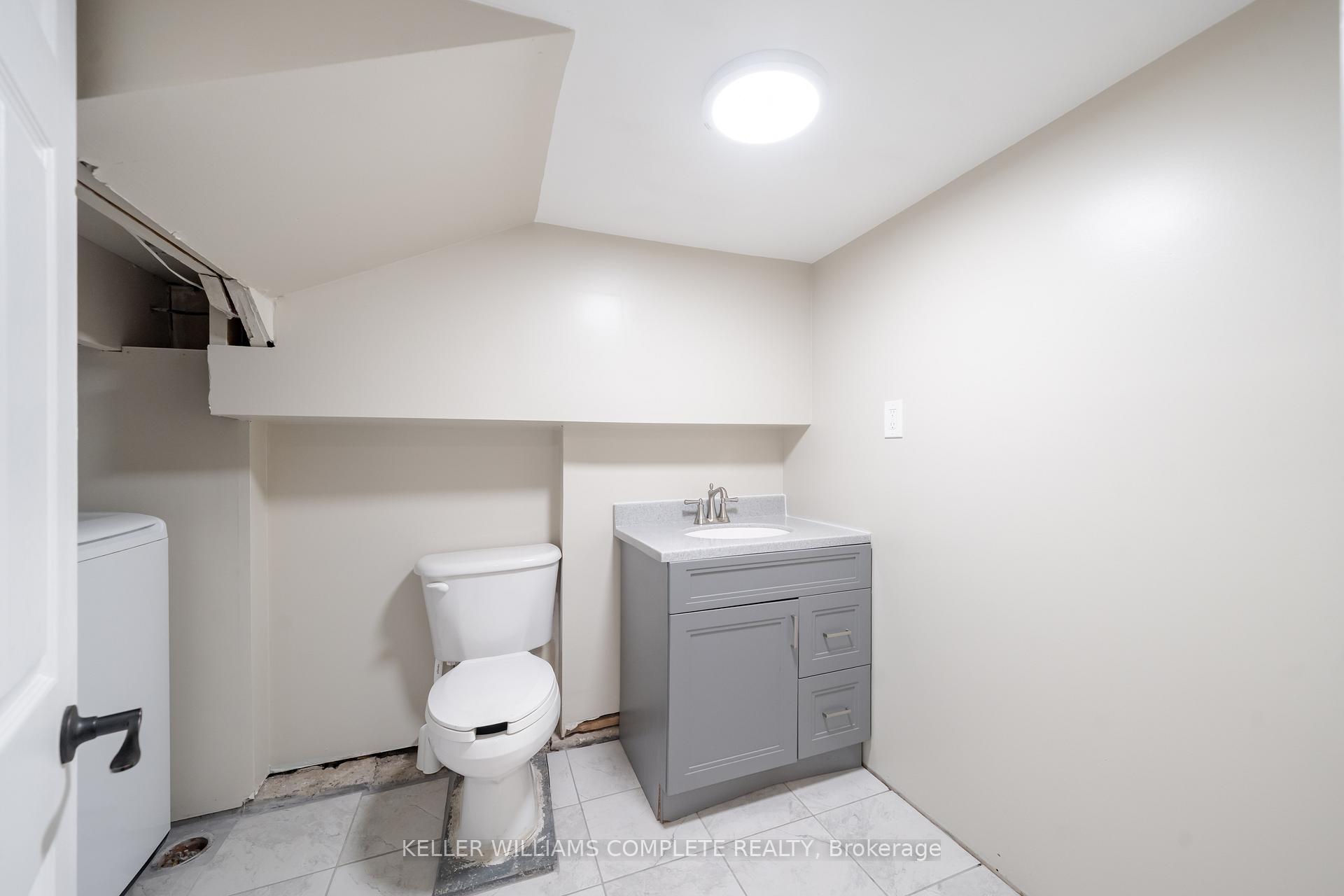 Photo 17 of 109 Tolton Avenue, Hamilton, Normanhurst — HOMEH