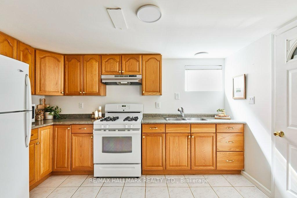 Photo 13 of 145 Clements Road E, Ajax, South East — HOMEH