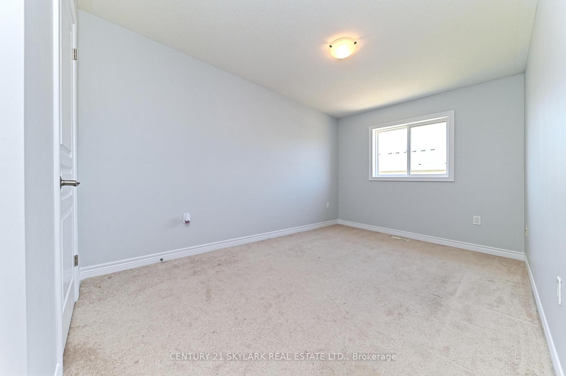 Photo 23 of 94 Charleswood Crescent, Hamilton, Rural Glanbrook — HOMEH