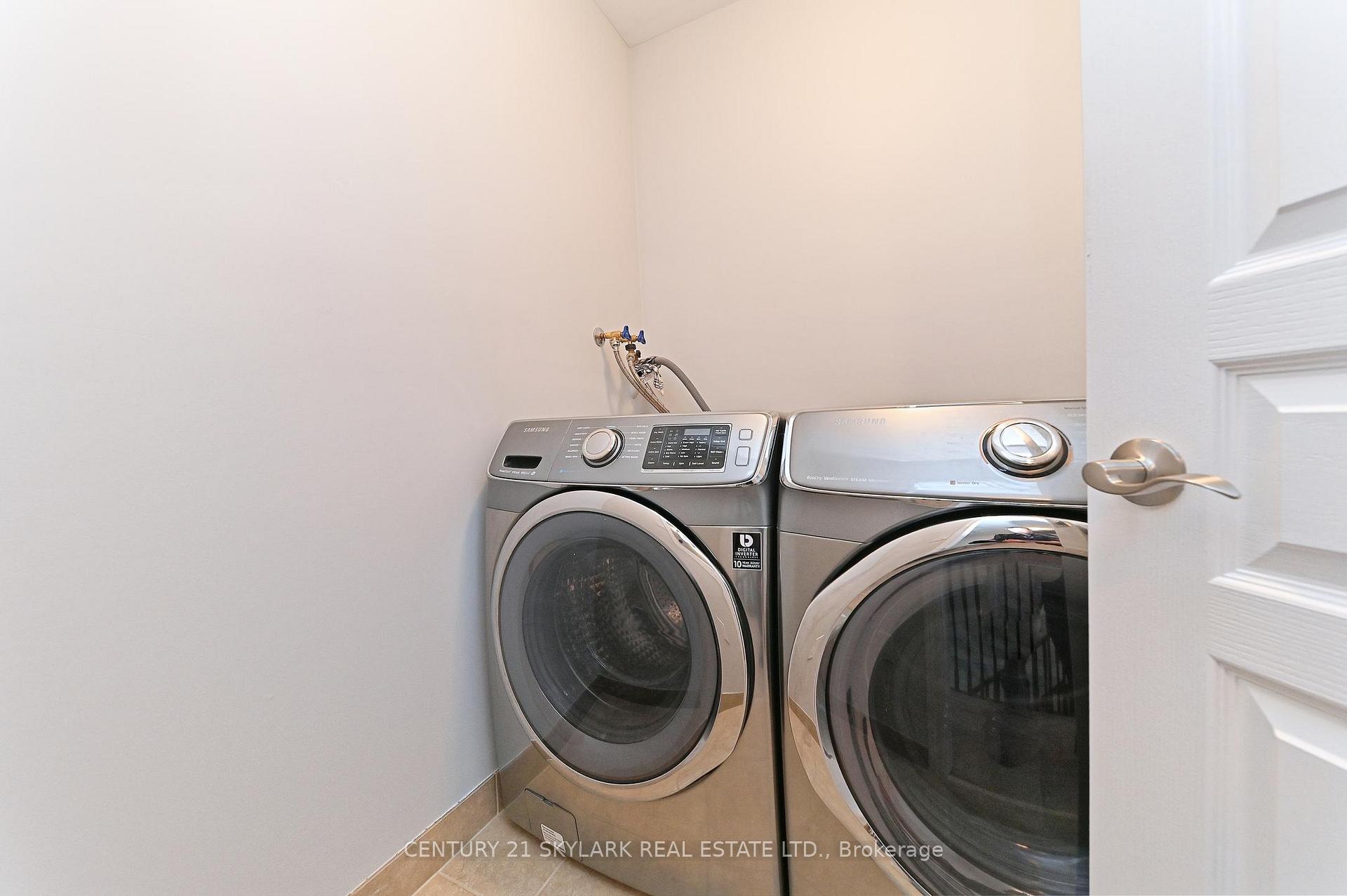 Photo 25 of 94 Charleswood Crescent, Hamilton, Rural Glanbrook — HOMEH