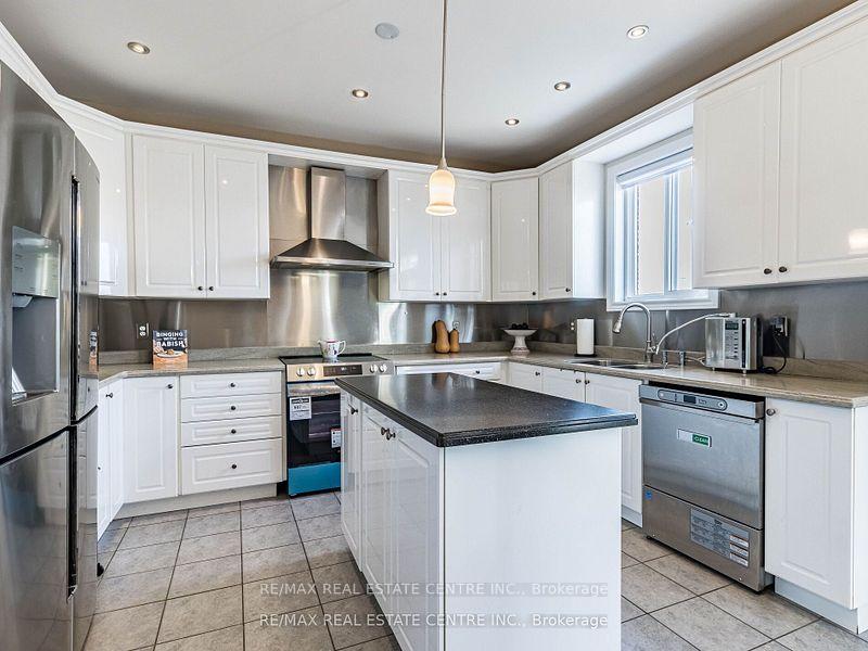 Photo 18 of 31 Donherb Crescent, Caledon, Rural Caledon — HOMEH