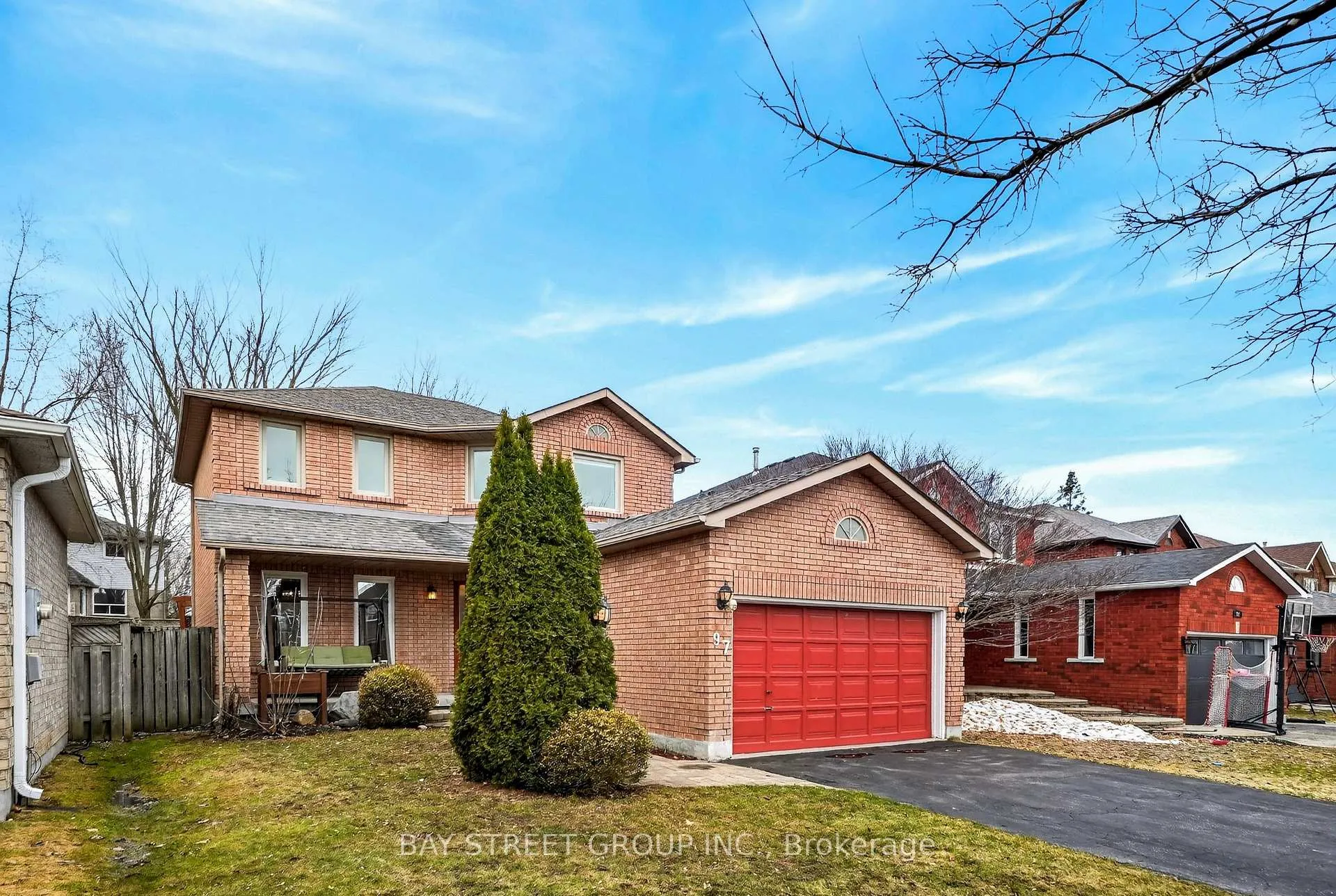 Photo 3 of 97 Bishop Drive, Barrie, Ardagh — HOMEH