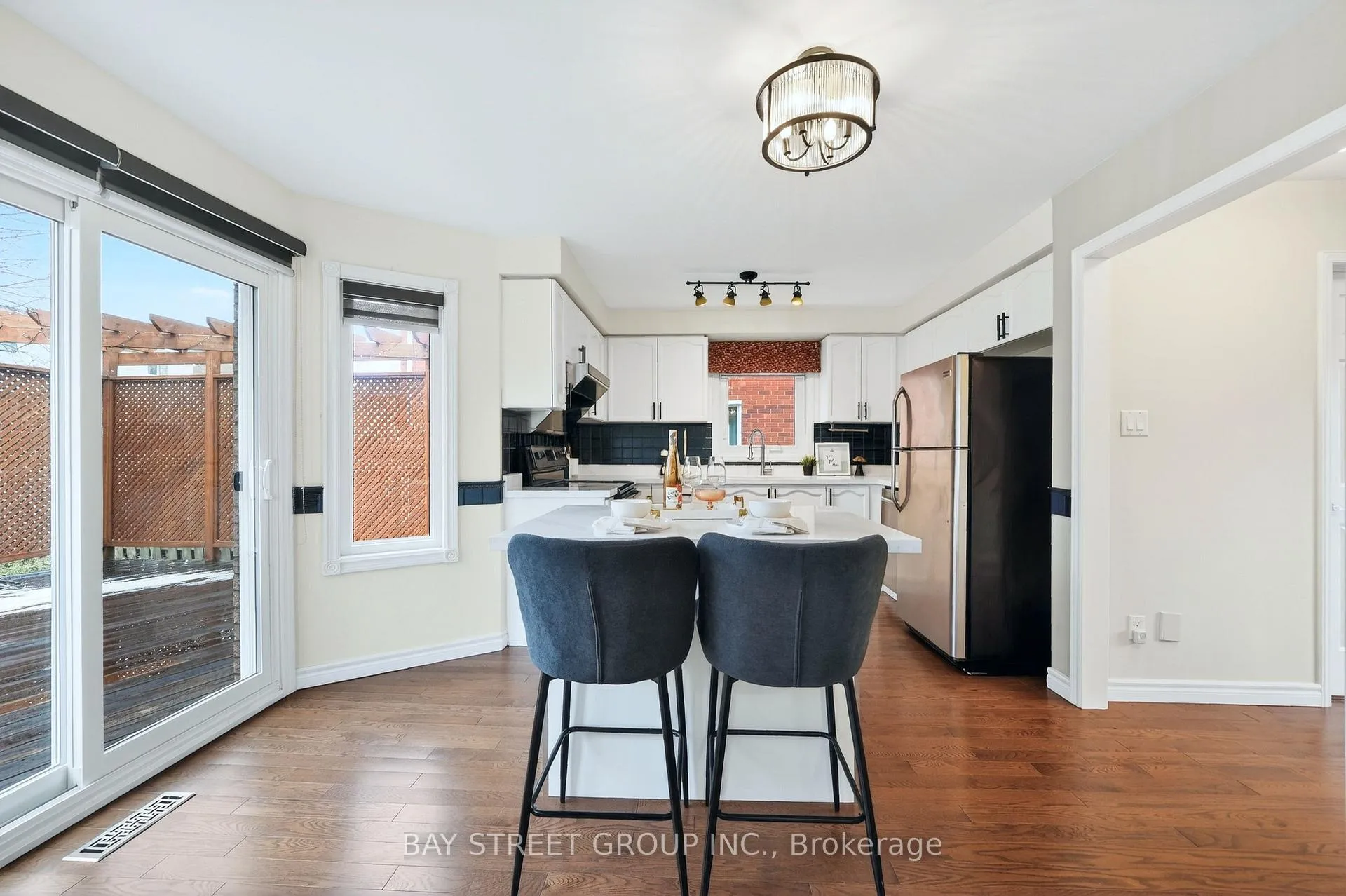 Photo 12 of 97 Bishop Drive, Barrie, Ardagh — HOMEH
