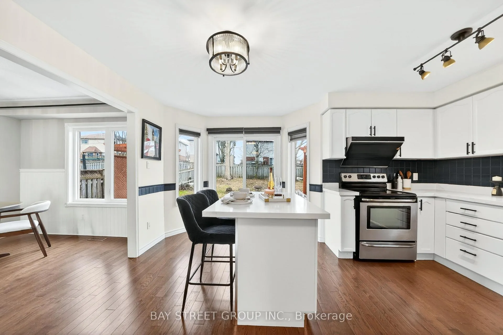 Photo 13 of 97 Bishop Drive, Barrie, Ardagh — HOMEH