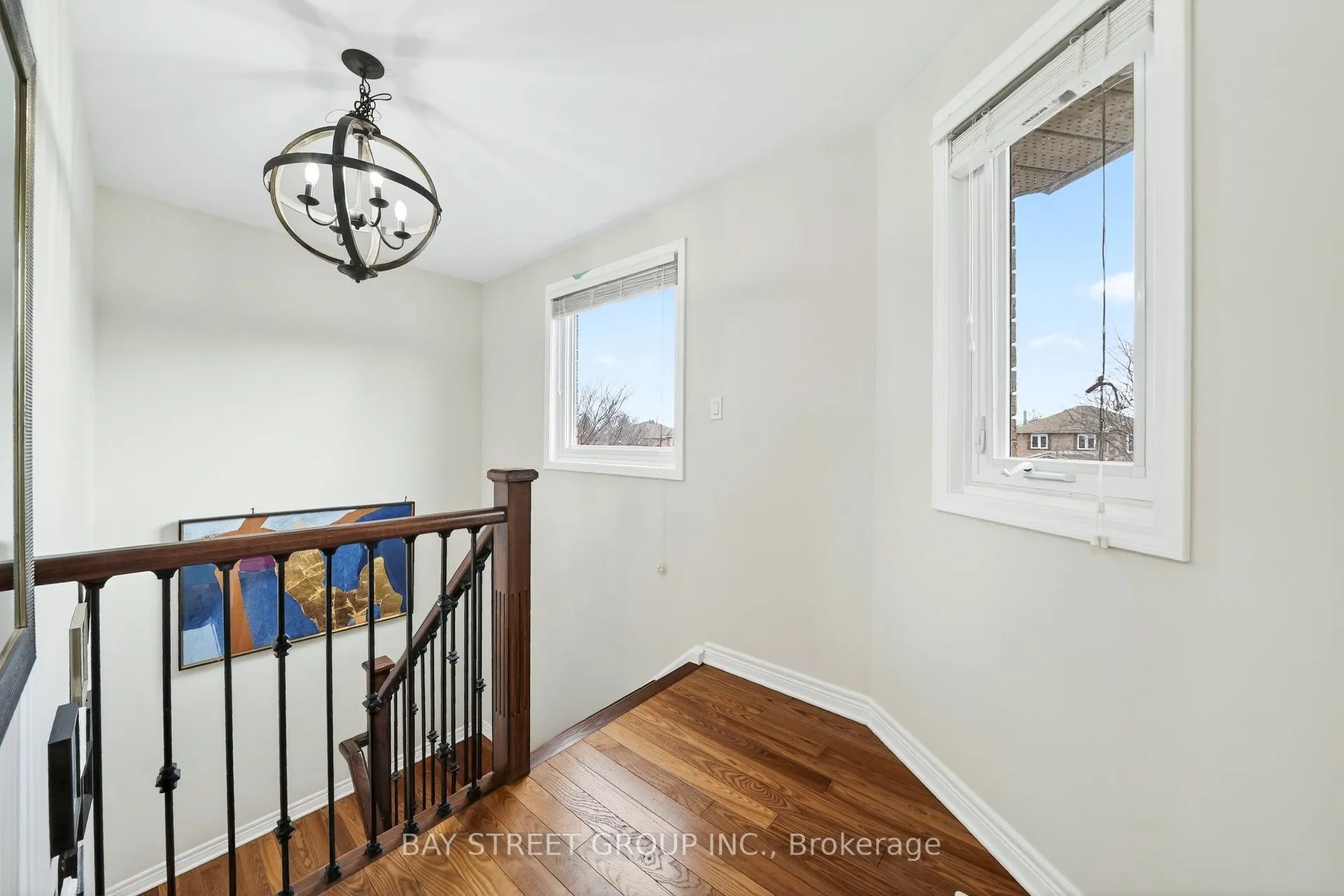 Photo 19 of 97 Bishop Drive, Barrie, Ardagh — HOMEH