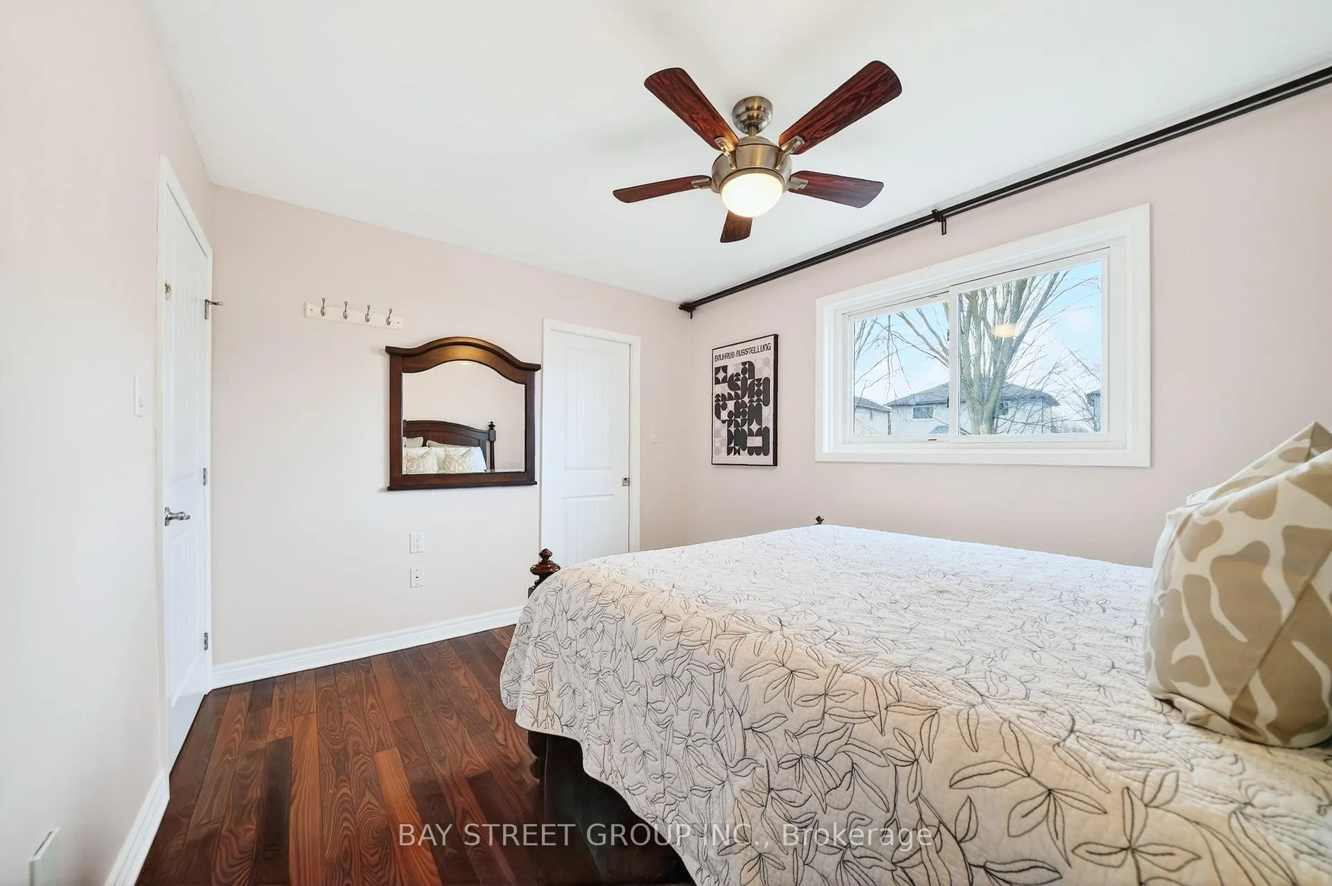 Photo 22 of 97 Bishop Drive, Barrie, Ardagh — HOMEH