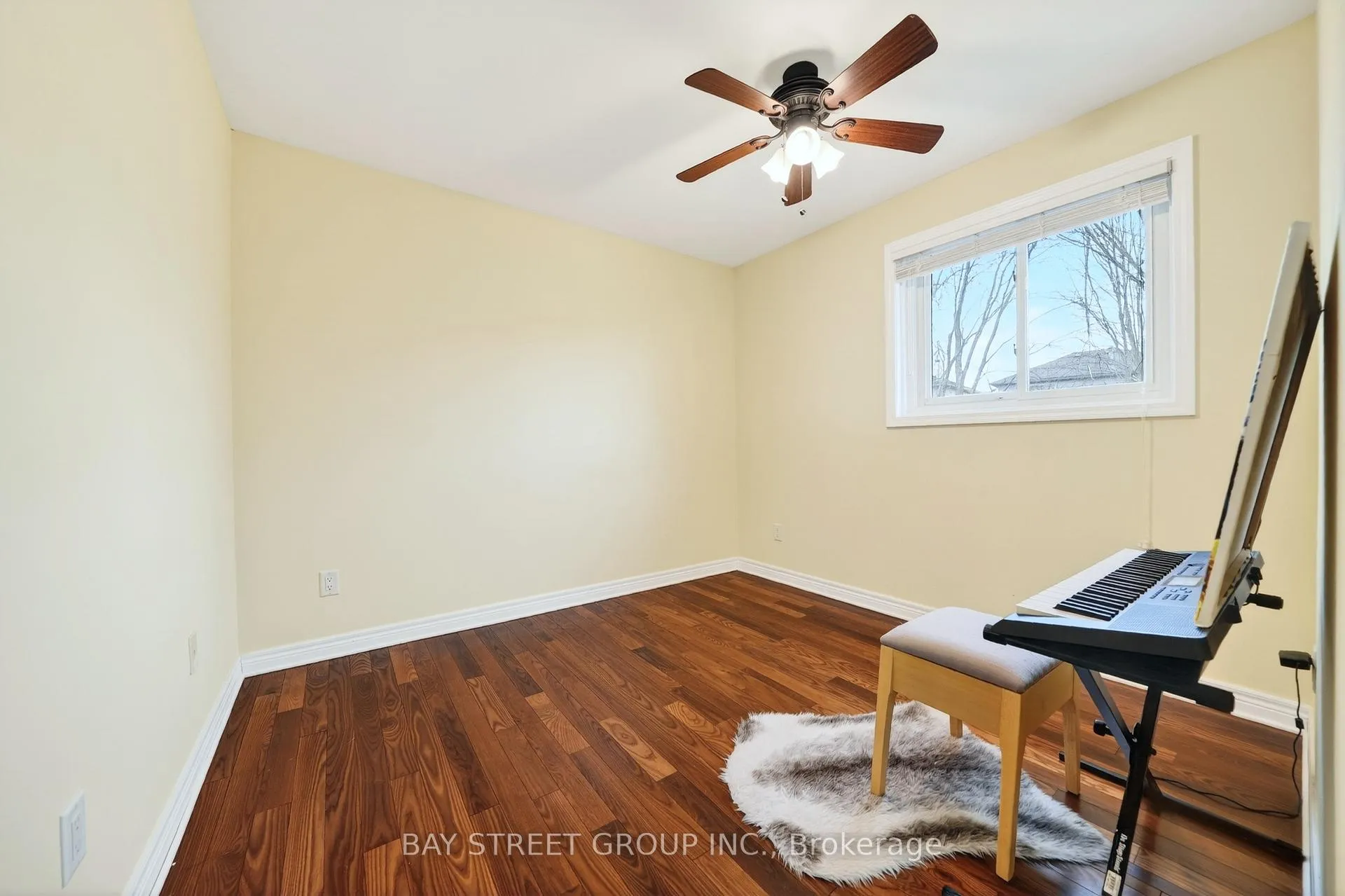 Photo 24 of 97 Bishop Drive, Barrie, Ardagh — HOMEH