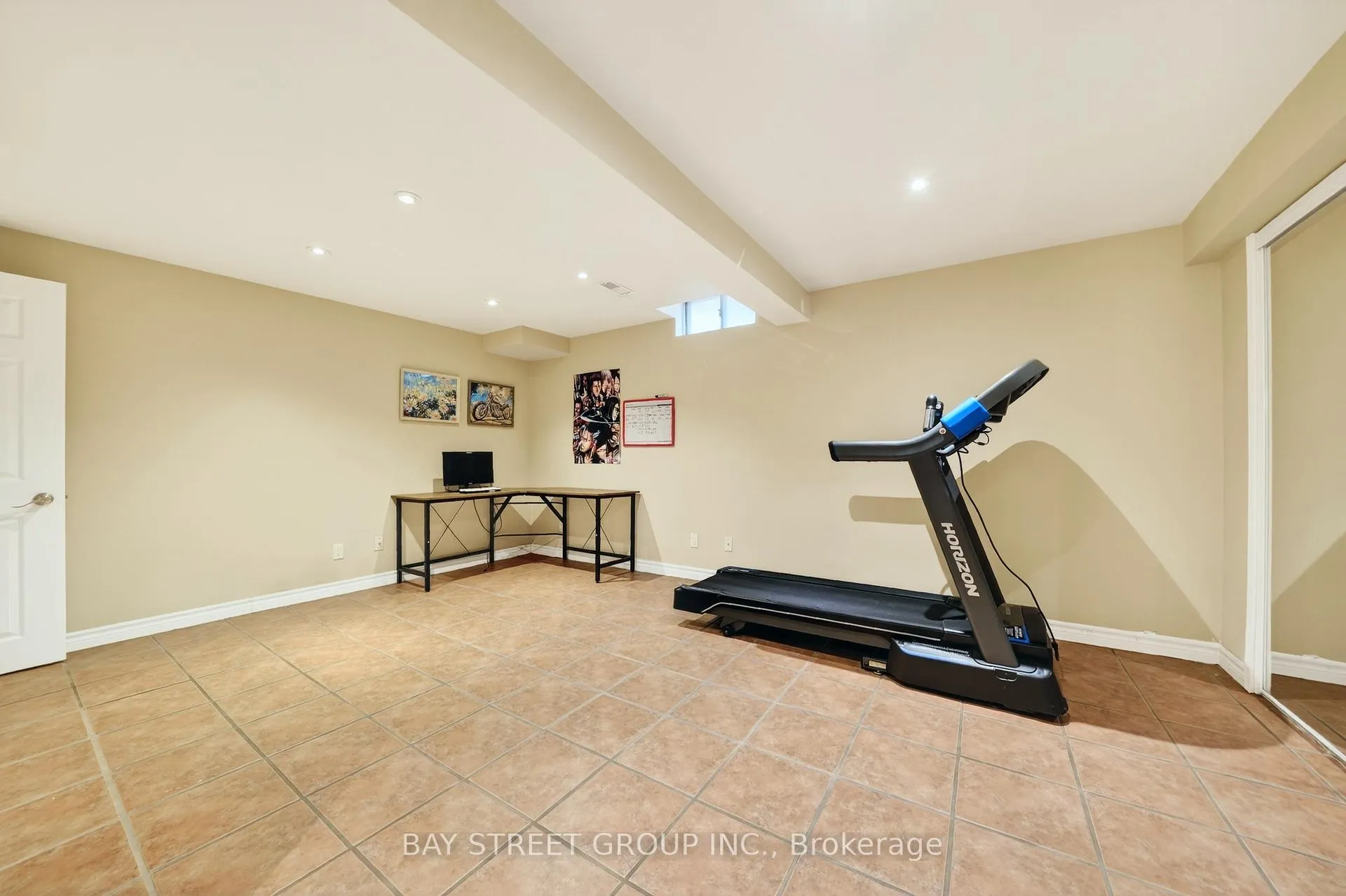 Photo 28 of 97 Bishop Drive, Barrie, Ardagh — HOMEH