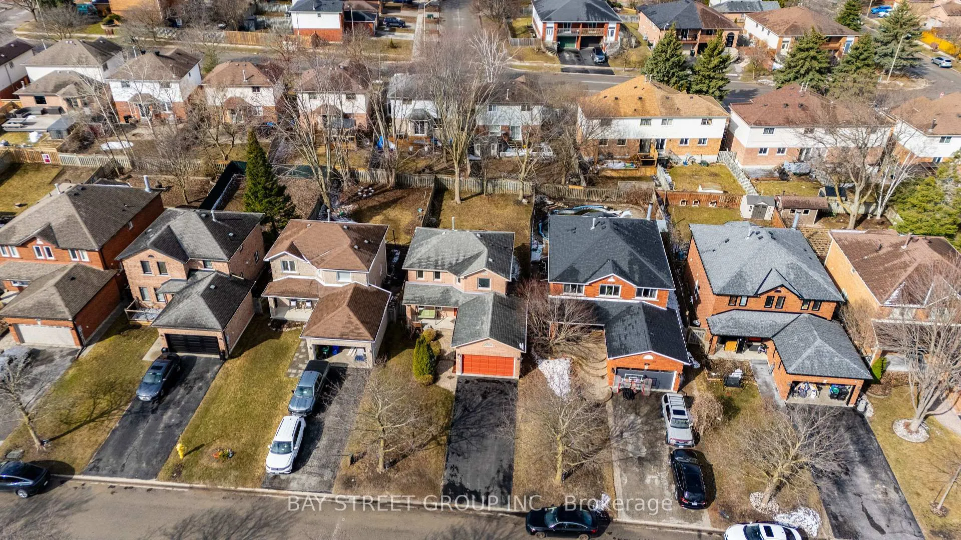 Photo 35 of 97 Bishop Drive, Barrie, Ardagh — HOMEH