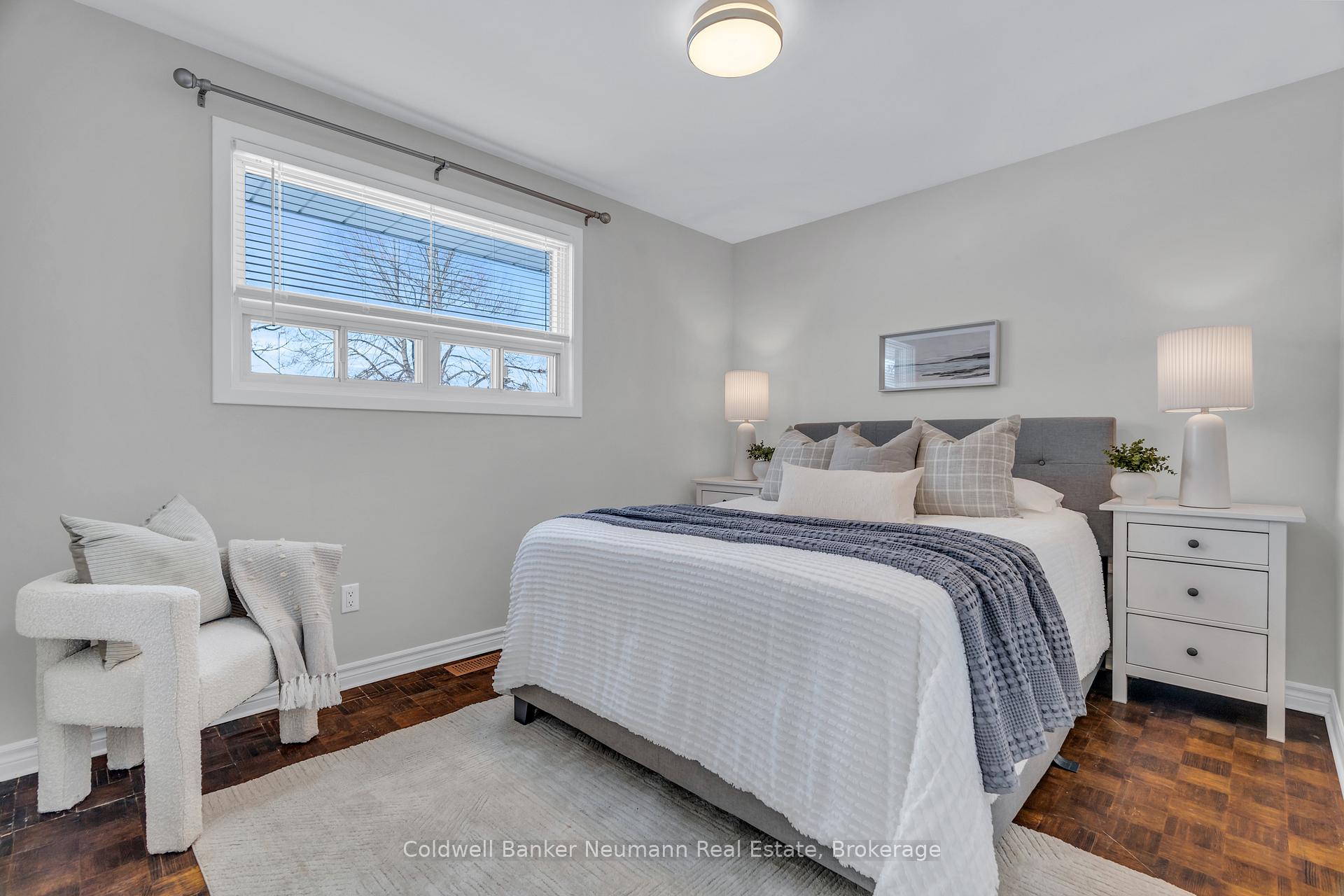 Photo 16 of 17 Argyle Drive, Guelph, Dovercliffe Park/Old University — HOMEH