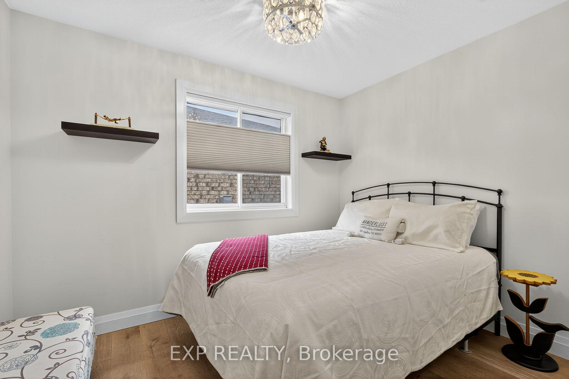 Photo 10 of 7 Pacific Avenue, Barrie, Little Lake — HOMEH