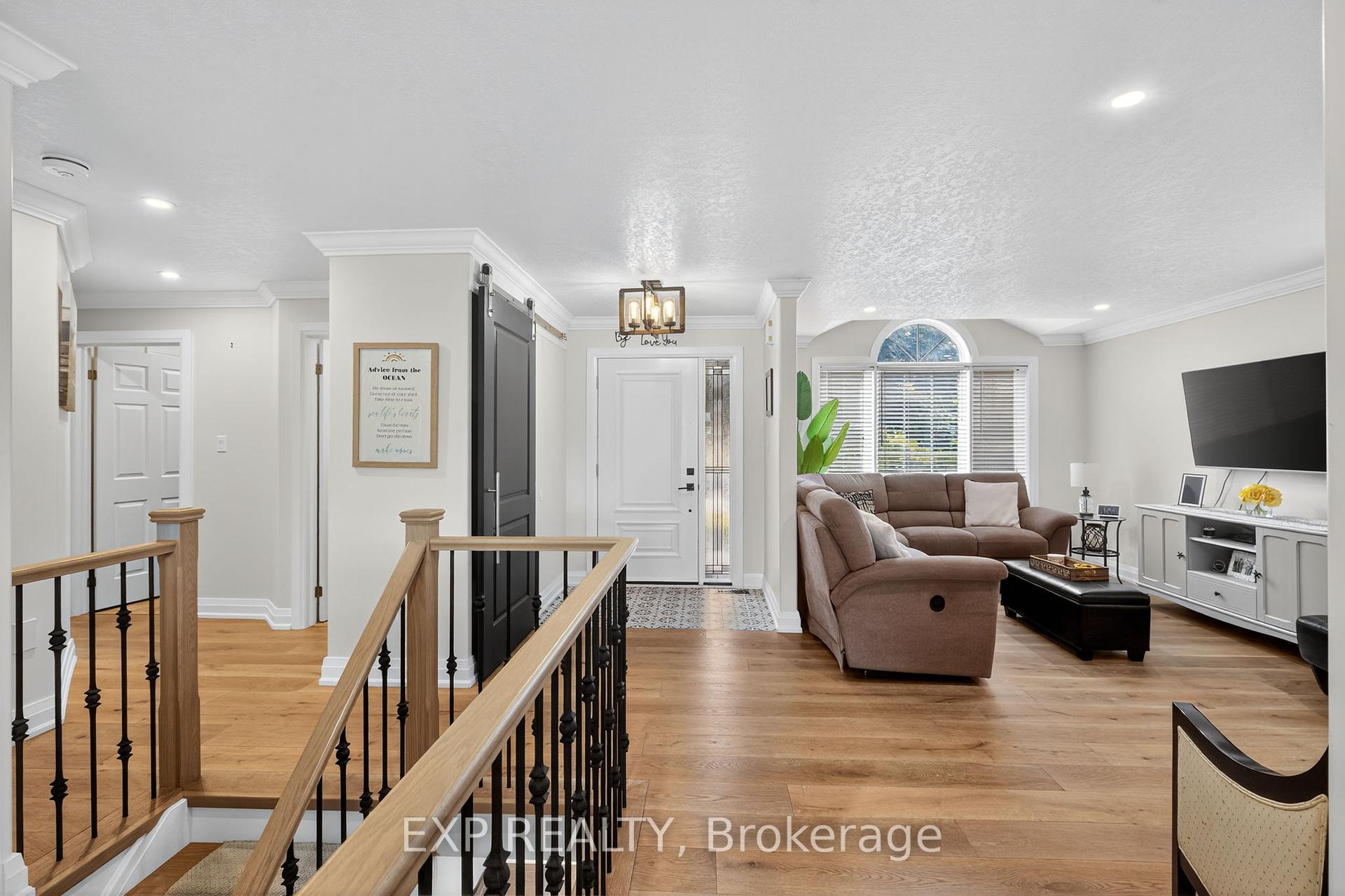 Photo 20 of 7 Pacific Avenue, Barrie, Little Lake — HOMEH