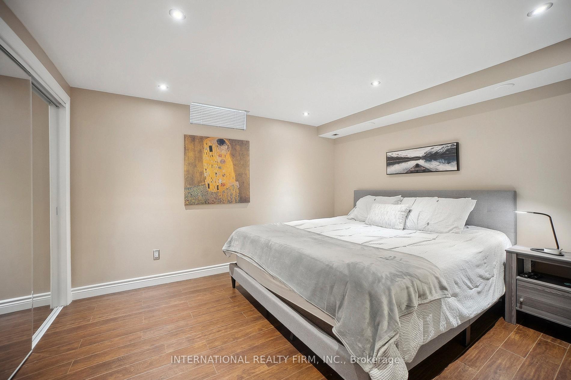 Photo 34 of 108 Great Oak Trail, Hamilton, Binbrook — HOMEH