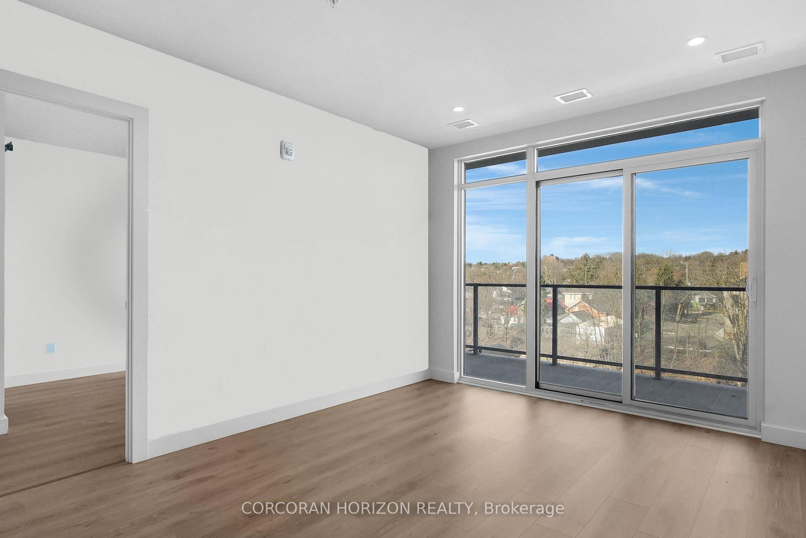 Photo 9 of Unit 710, 15 Glebe St, Cambridge, St. Andrews Estates — HOMEH