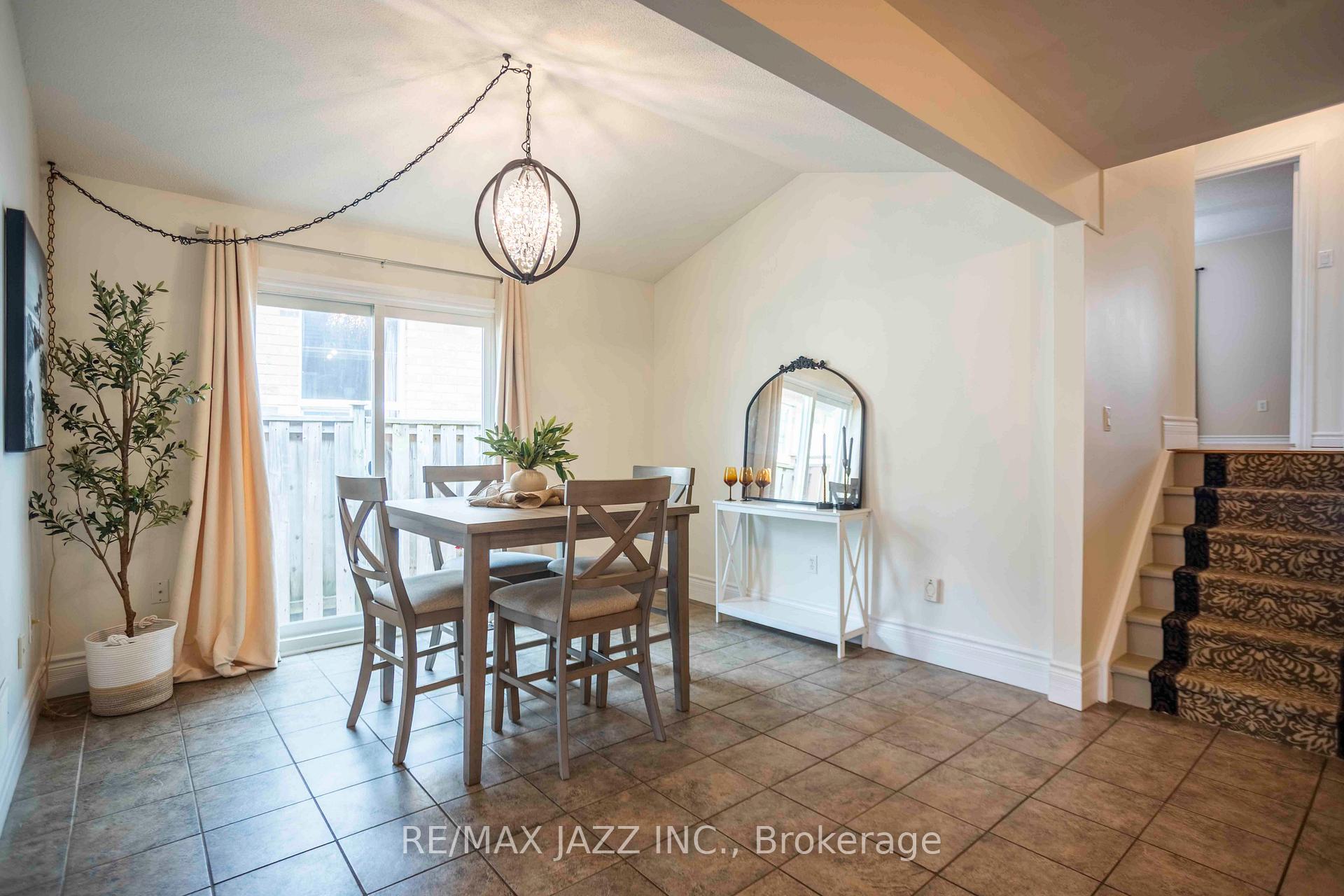 Photo 9 of 93 Kilgannon Avenue, Clarington, Courtice — HOMEH