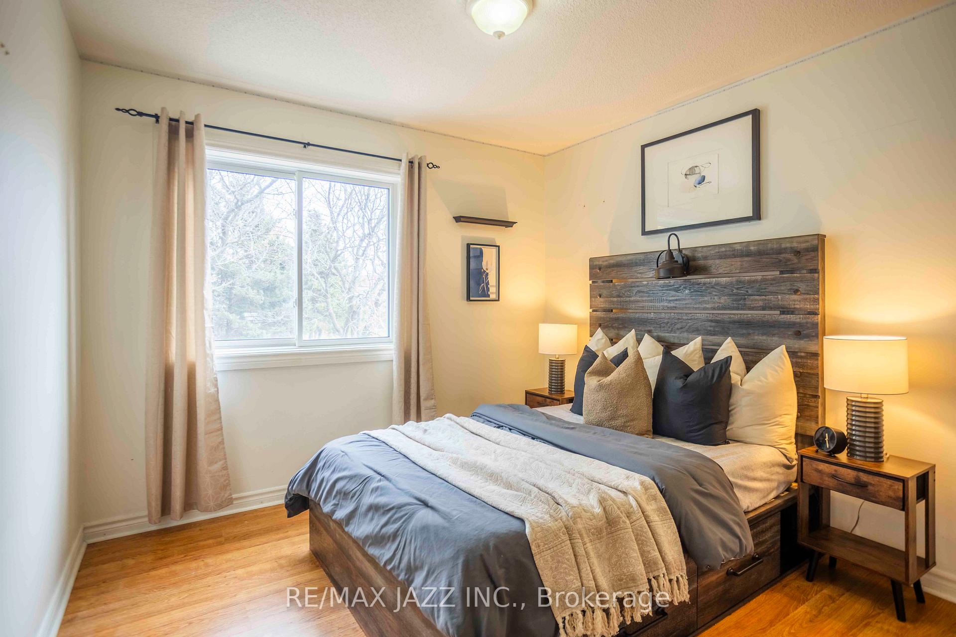 Photo 12 of 93 Kilgannon Avenue, Clarington, Courtice — HOMEH