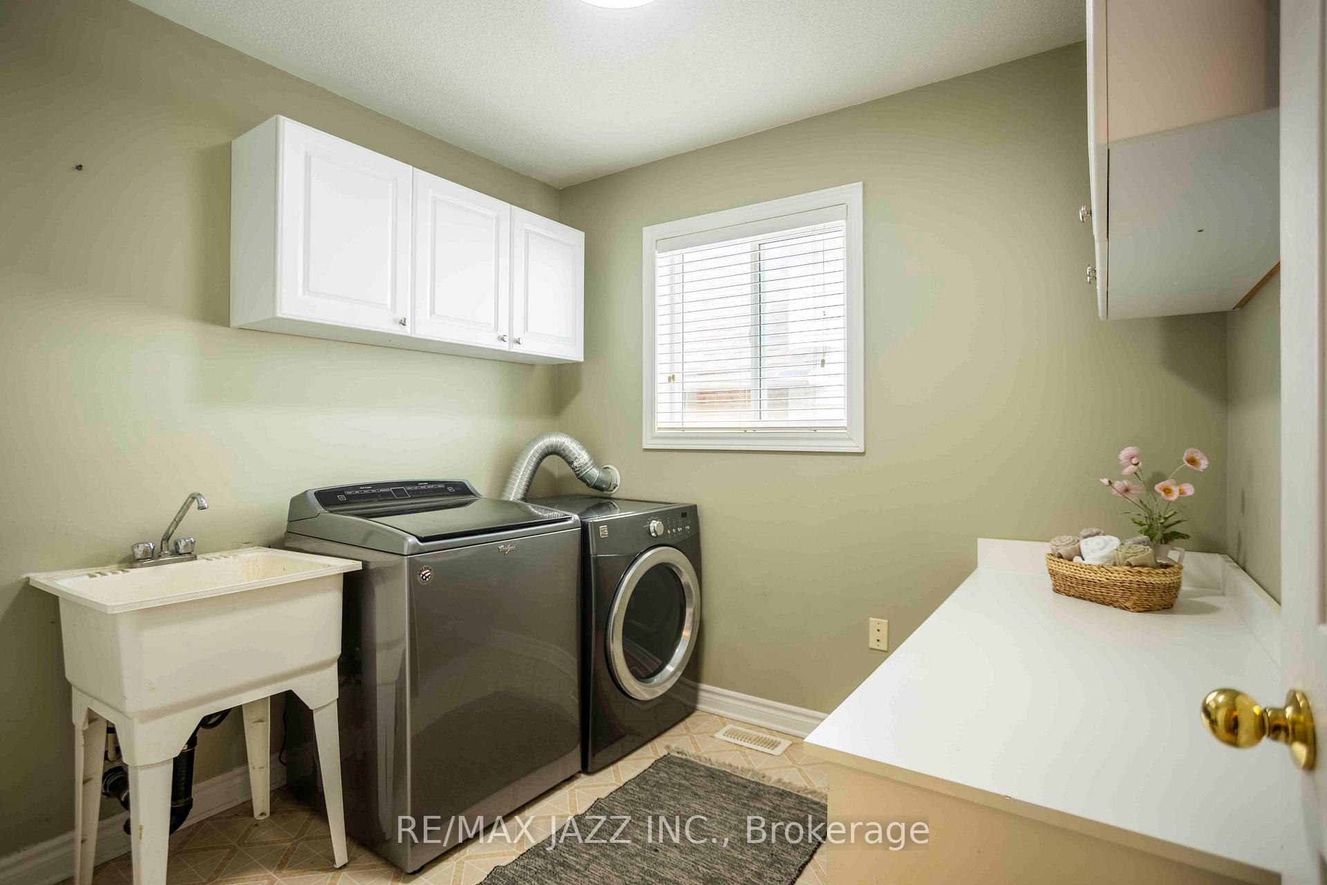 Photo 14 of 93 Kilgannon Avenue, Clarington, Courtice — HOMEH