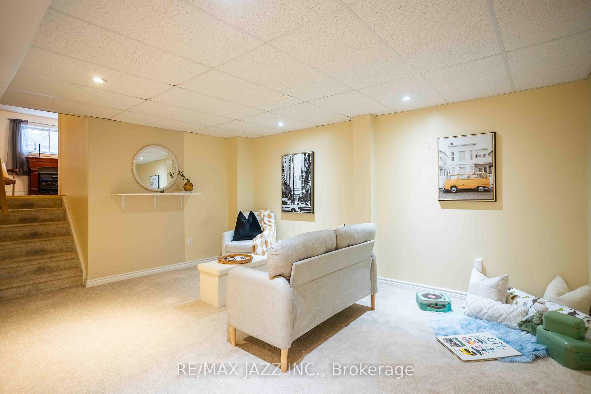 Photo 23 of 93 Kilgannon Avenue, Clarington, Courtice — HOMEH
