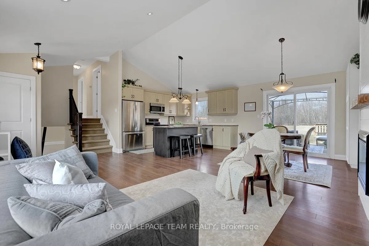 Photo 8 of 420 Hyndman Road, Edwardsburgh/Cardinal, Edwardsburgh/Cardinal Twp — HOMEH