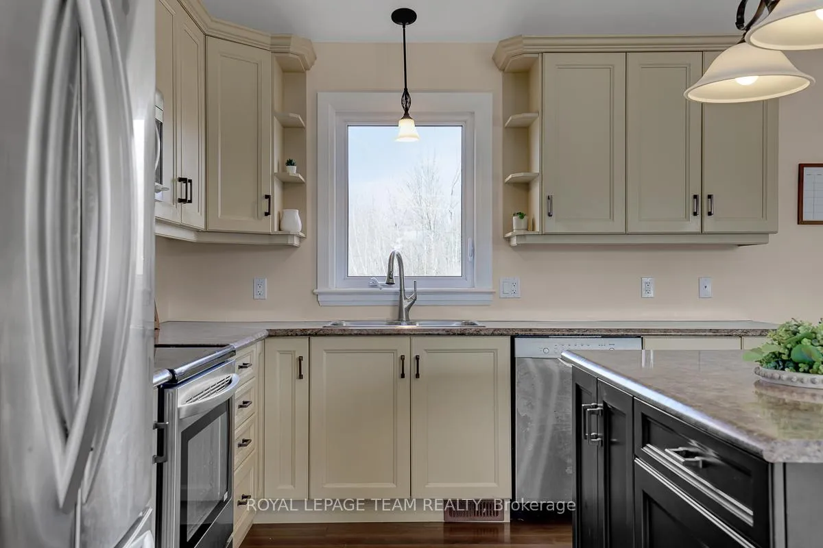 Photo 14 of 420 Hyndman Road, Edwardsburgh/Cardinal, Edwardsburgh/Cardinal Twp — HOMEH