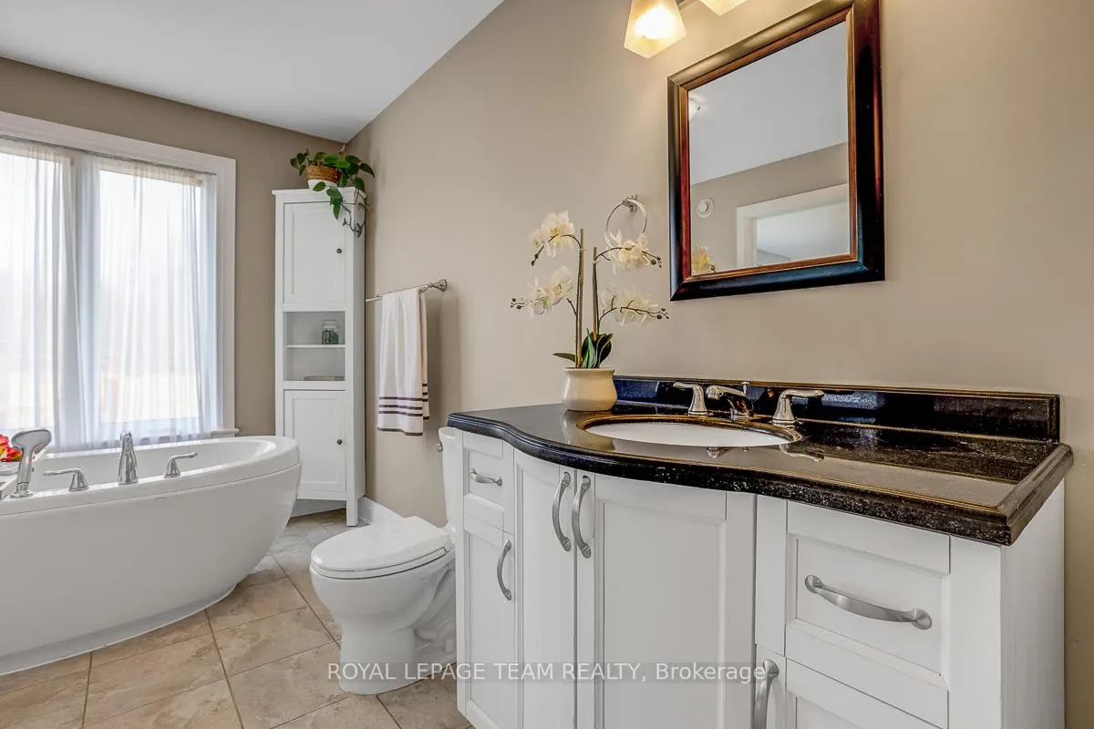 Photo 20 of 420 Hyndman Road, Edwardsburgh/Cardinal, Edwardsburgh/Cardinal Twp — HOMEH