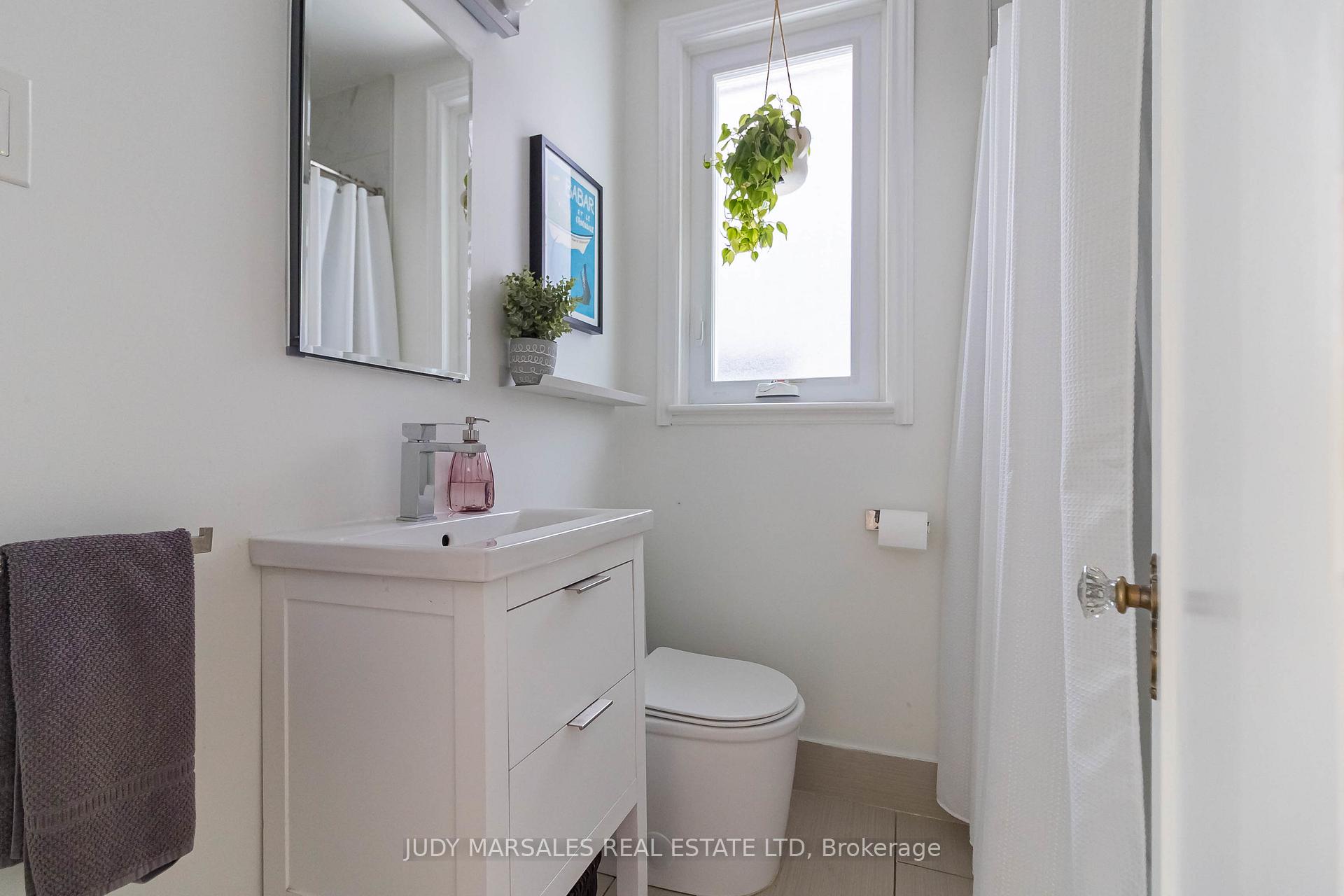 Photo 23 of 343 Charlton Avenue W, Hamilton, Kirkendall — HOMEH