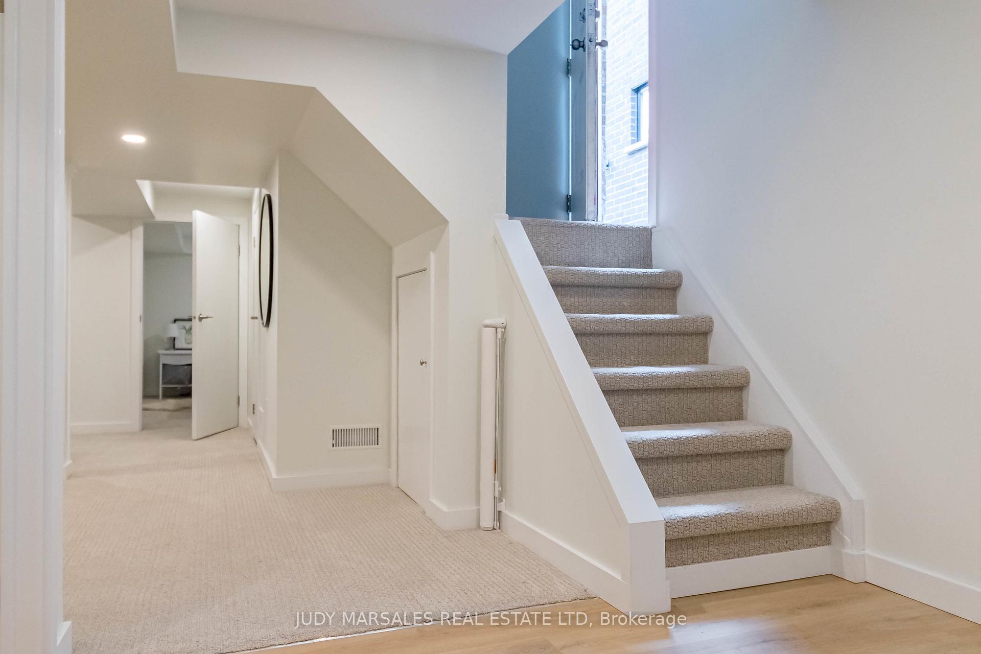 Photo 25 of 343 Charlton Avenue W, Hamilton, Kirkendall — HOMEH