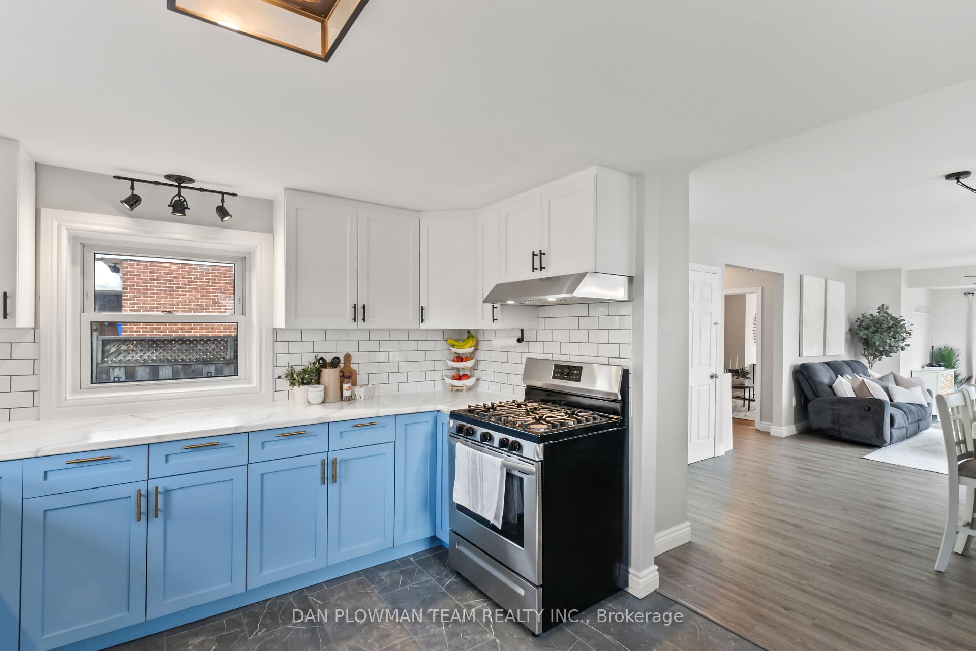Photo 13 of 30 Duke Street, Clarington, Bowmanville — HOMEH