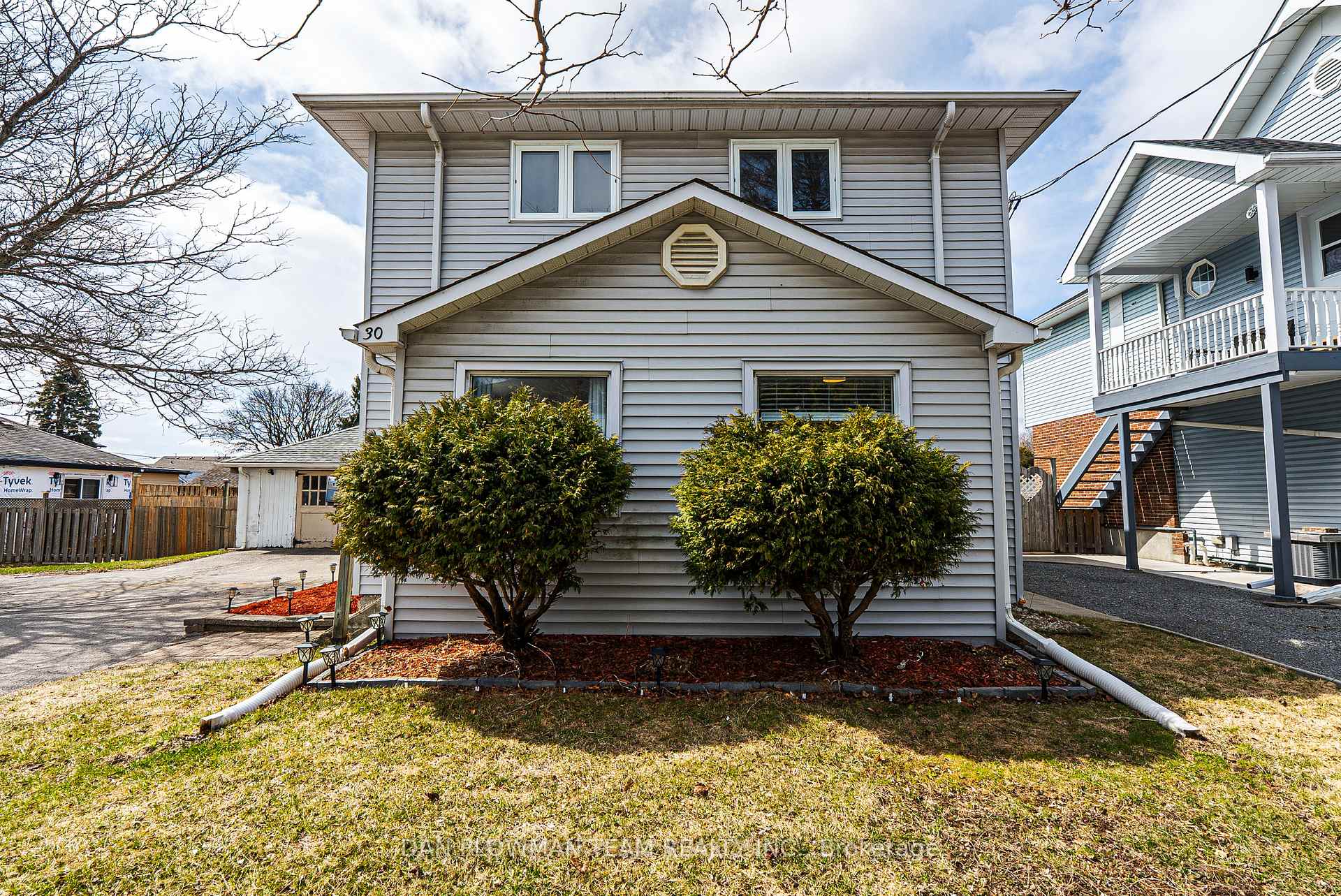 Photo 32 of 30 Duke Street, Clarington, Bowmanville — HOMEH