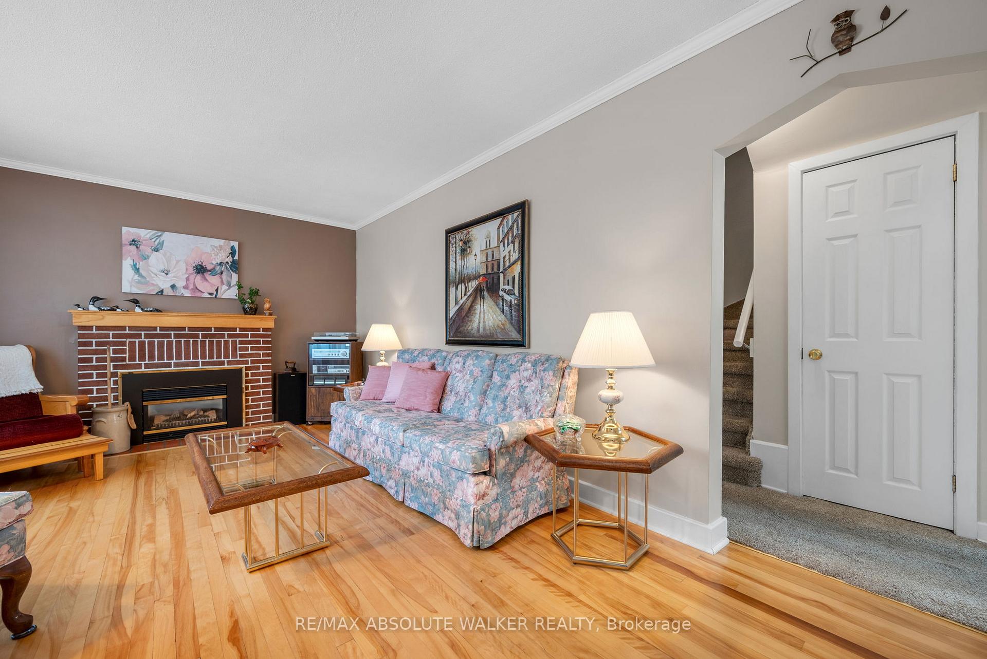 Photo 10 of 1354 Larose Avenue, Ottawa, Carlington — HOMEH