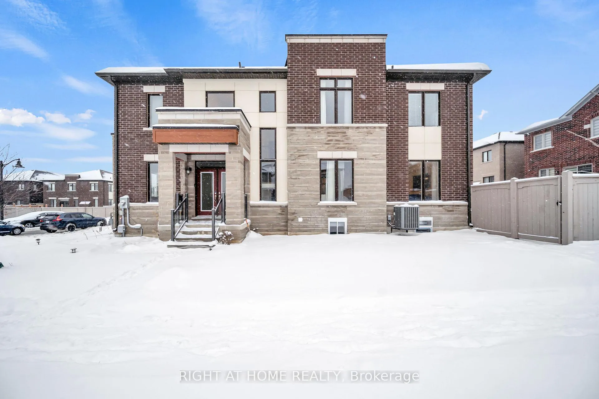 Photo 1 of 171 Great Falls Boulevard, Hamilton, Waterdown — HOMEH