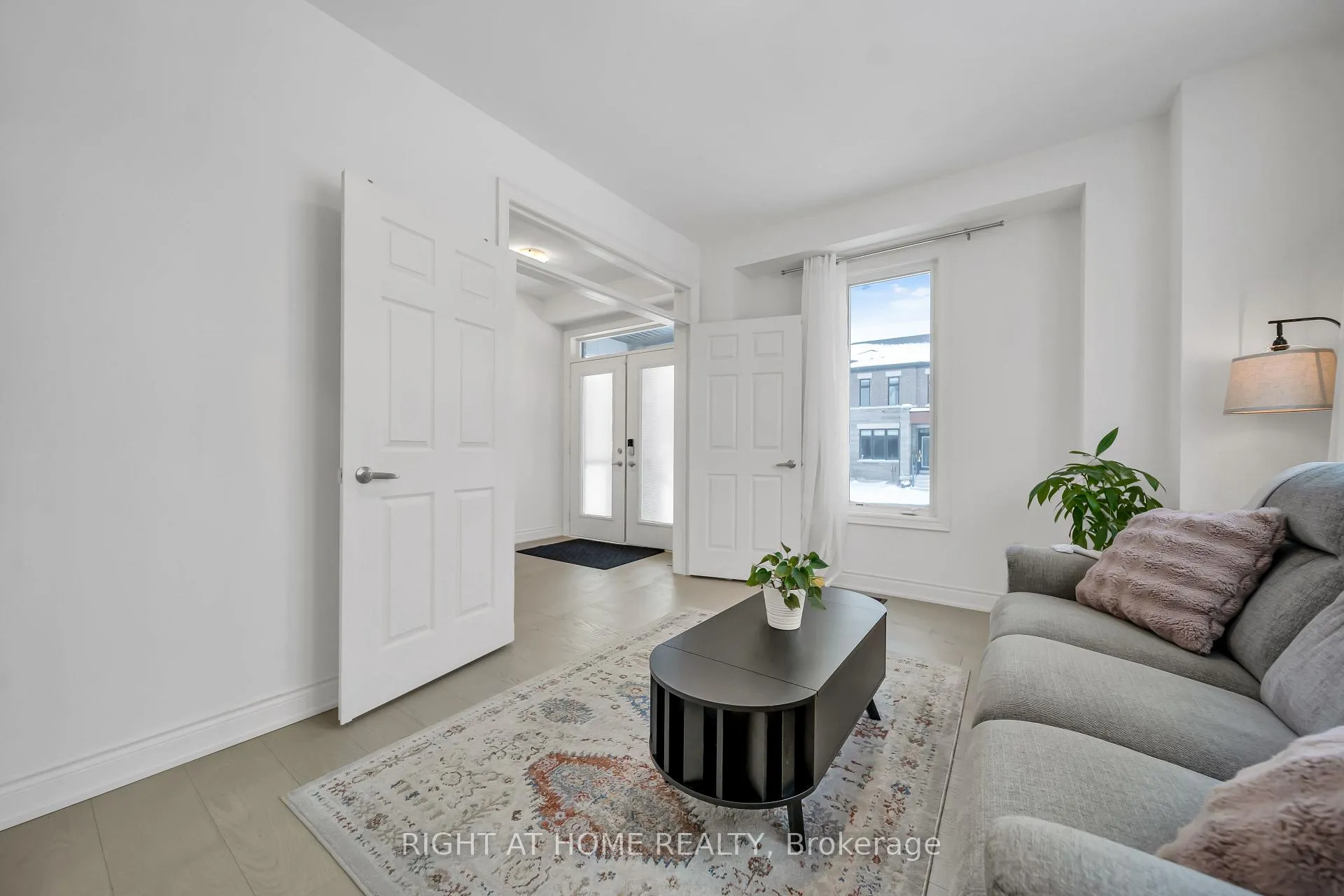 Photo 6 of 171 Great Falls Boulevard, Hamilton, Waterdown — HOMEH