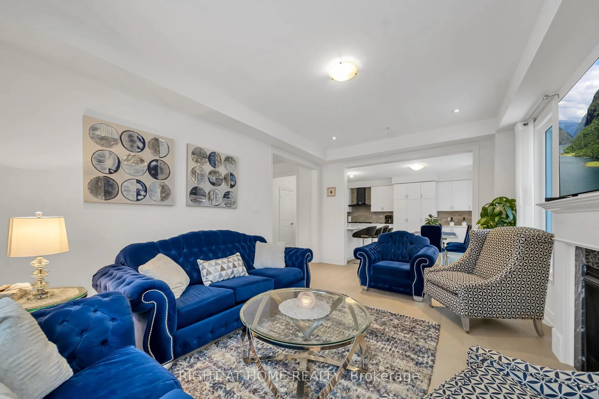 Photo 13 of 171 Great Falls Boulevard, Hamilton, Waterdown — HOMEH
