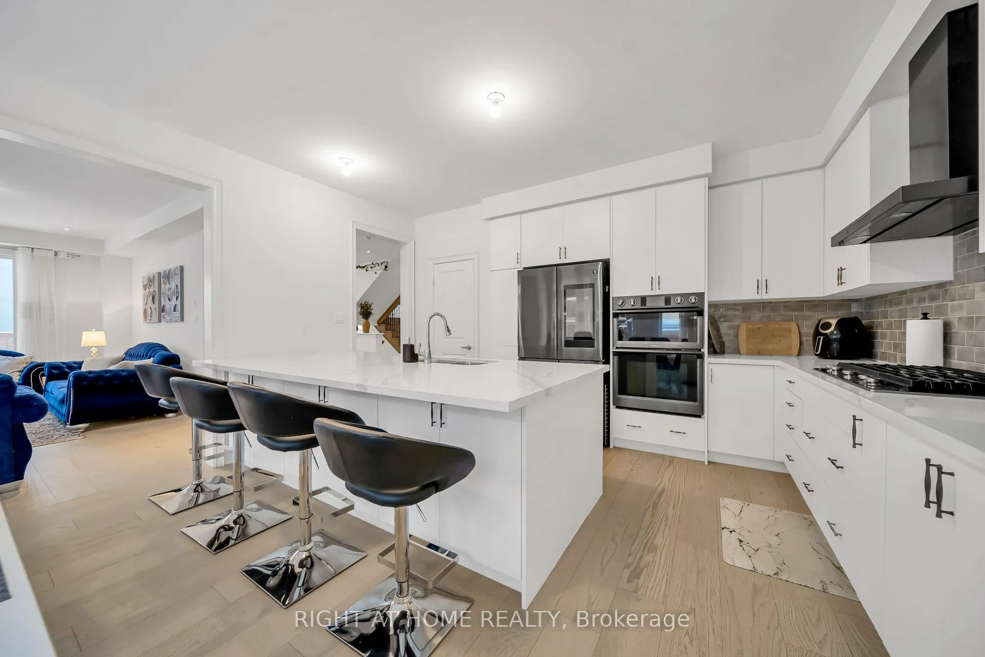 Photo 16 of 171 Great Falls Boulevard, Hamilton, Waterdown — HOMEH