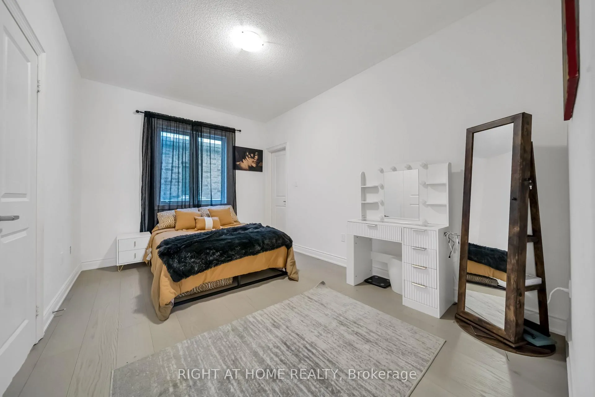 Photo 28 of 171 Great Falls Boulevard, Hamilton, Waterdown — HOMEH