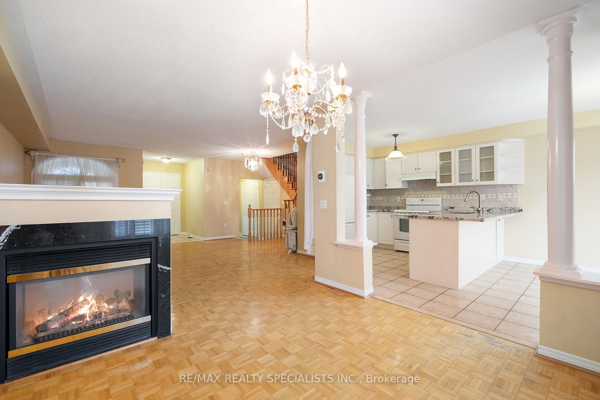 Photo 11 of 92 Stella Crescent, Caledon, Bolton East — HOMEH