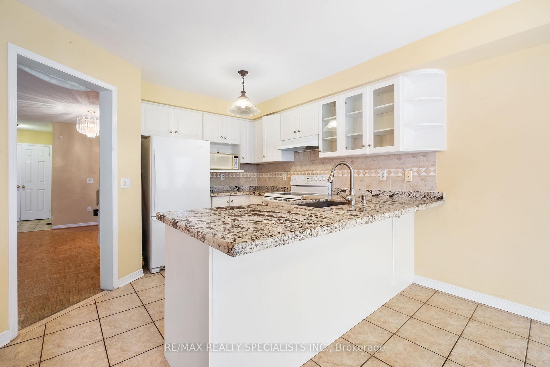 Photo 16 of 92 Stella Crescent, Caledon, Bolton East — HOMEH