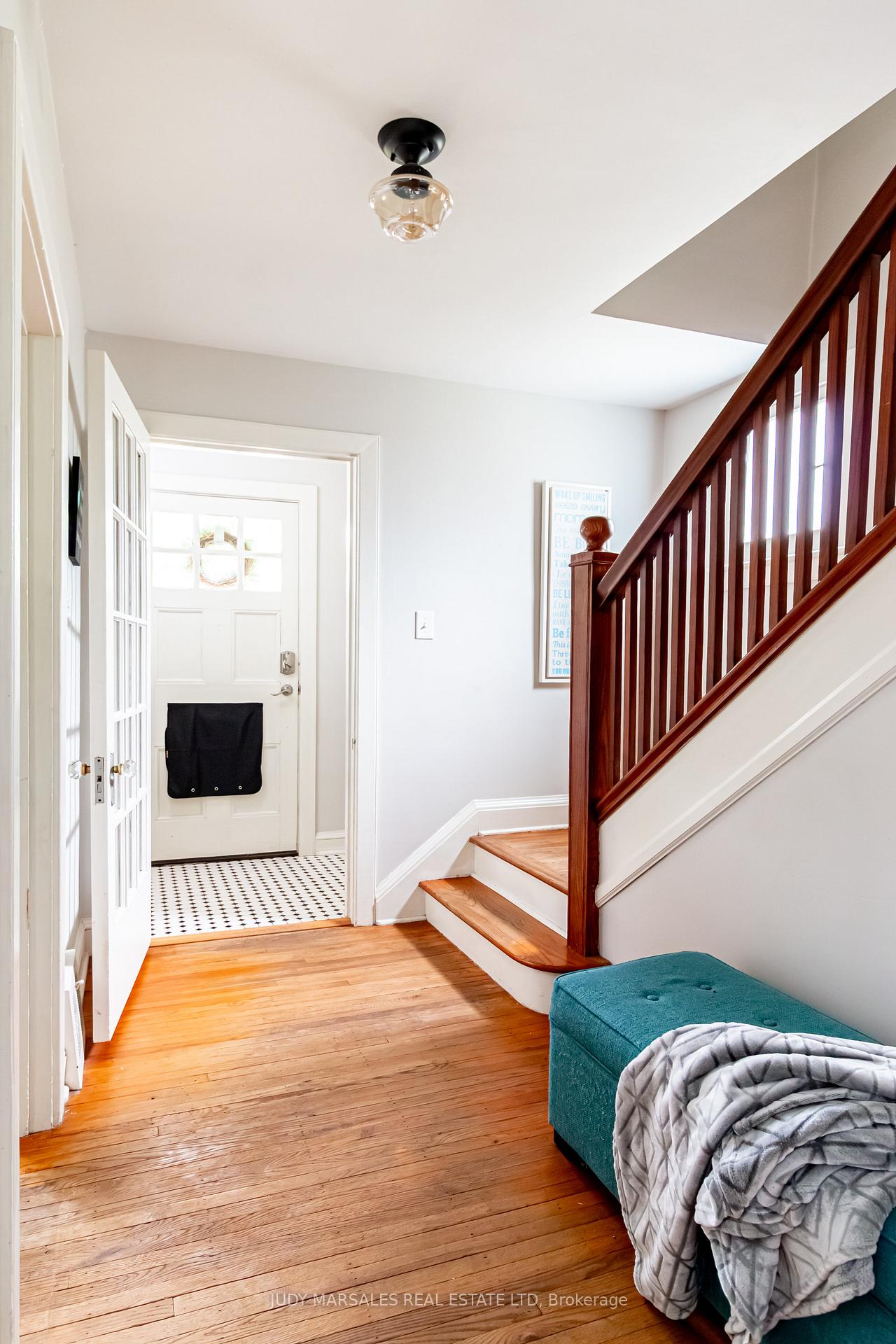 Photo 3 of 71 Creighton Road, Hamilton, Dundas — HOMEH