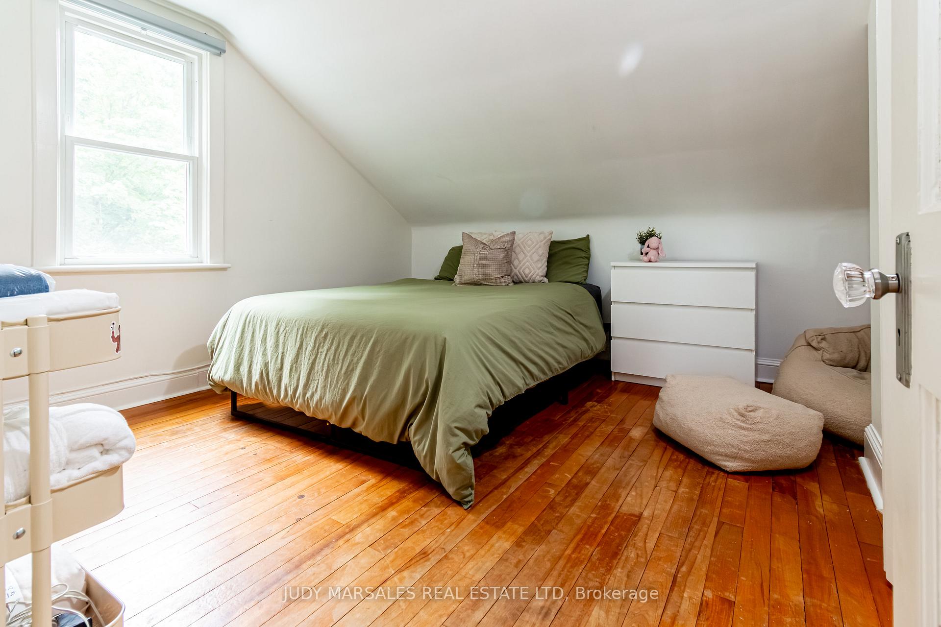 Photo 21 of 71 Creighton Road, Hamilton, Dundas — HOMEH