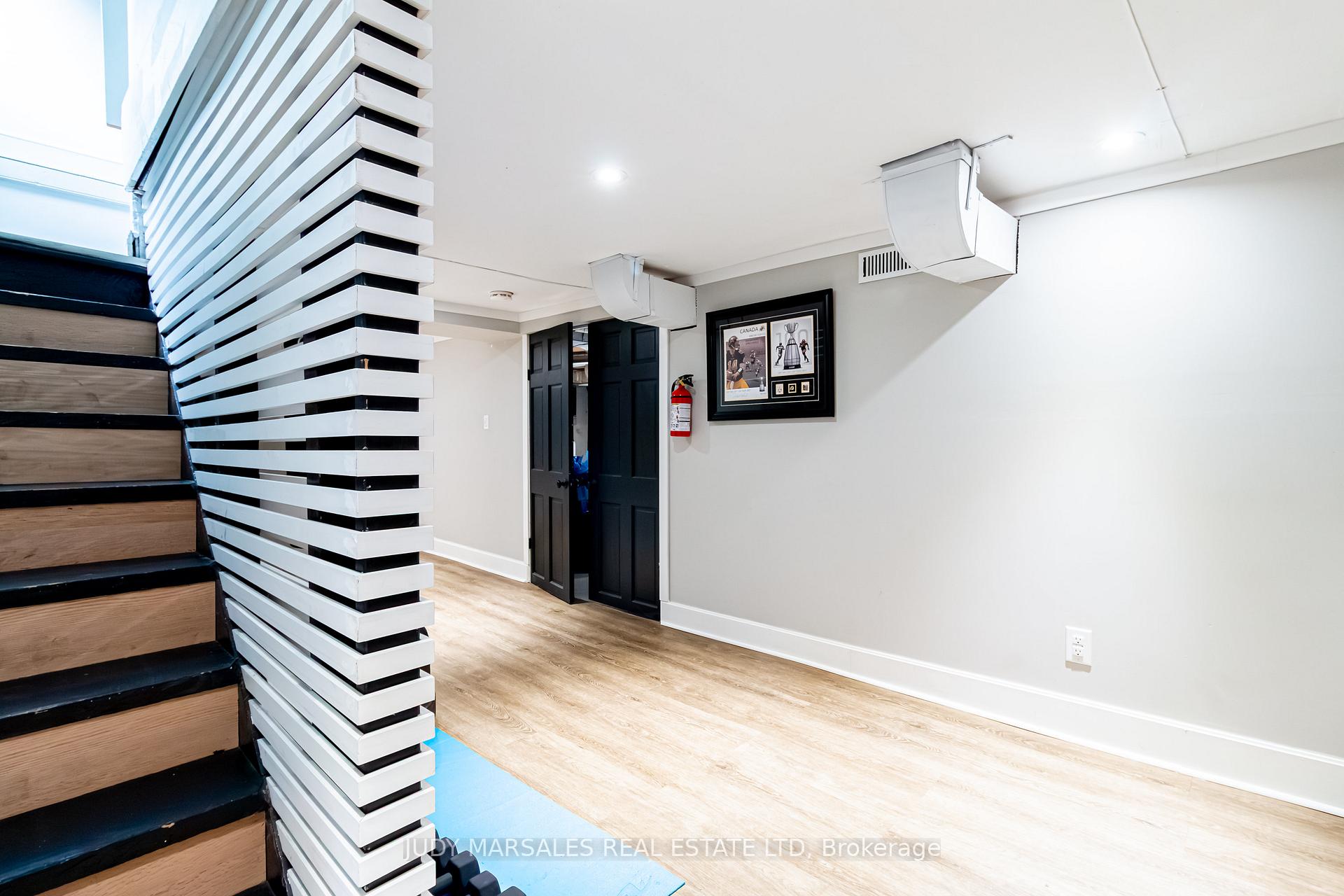 Photo 25 of 71 Creighton Road, Hamilton, Dundas — HOMEH