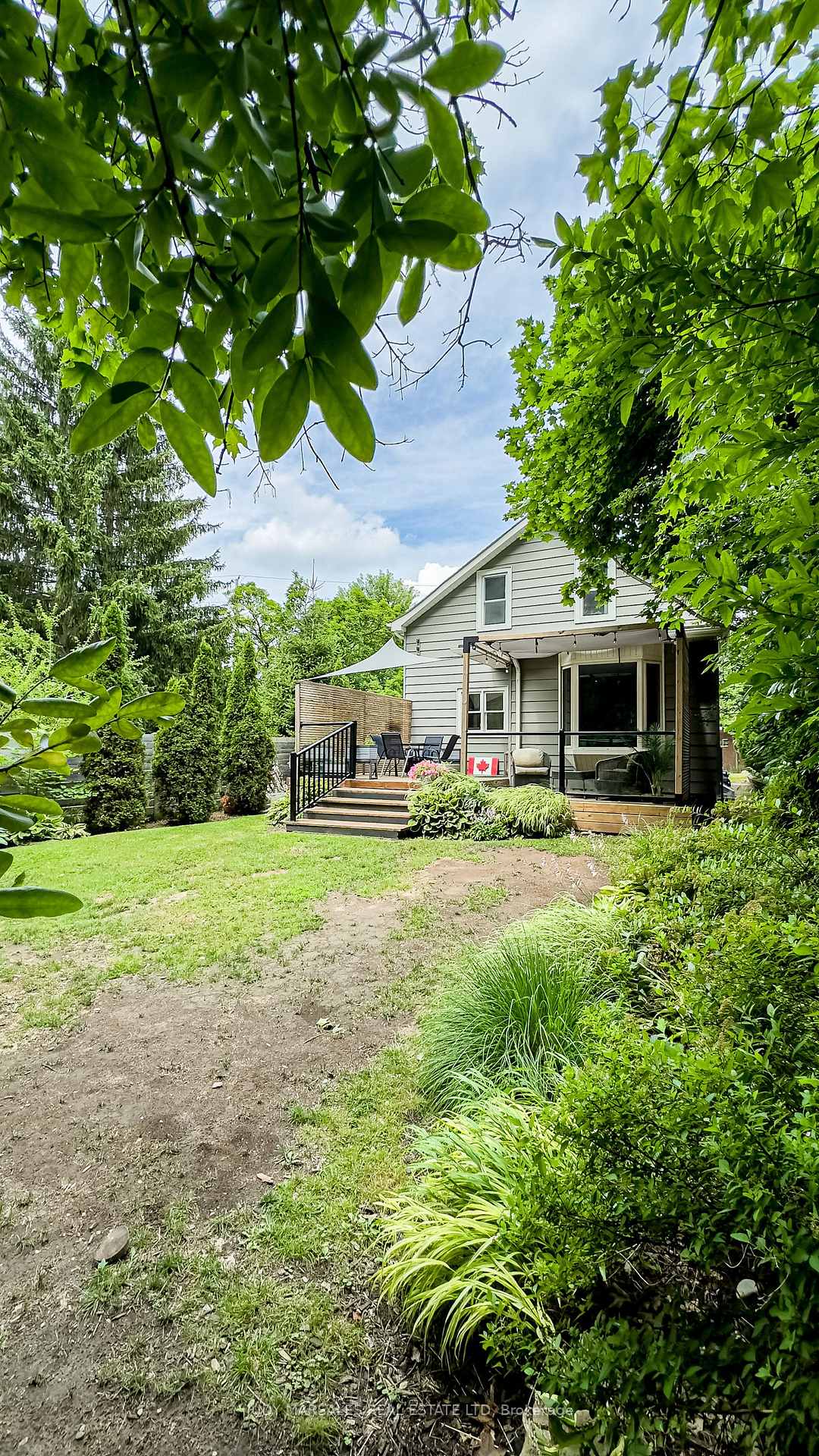 Photo 30 of 71 Creighton Road, Hamilton, Dundas — HOMEH
