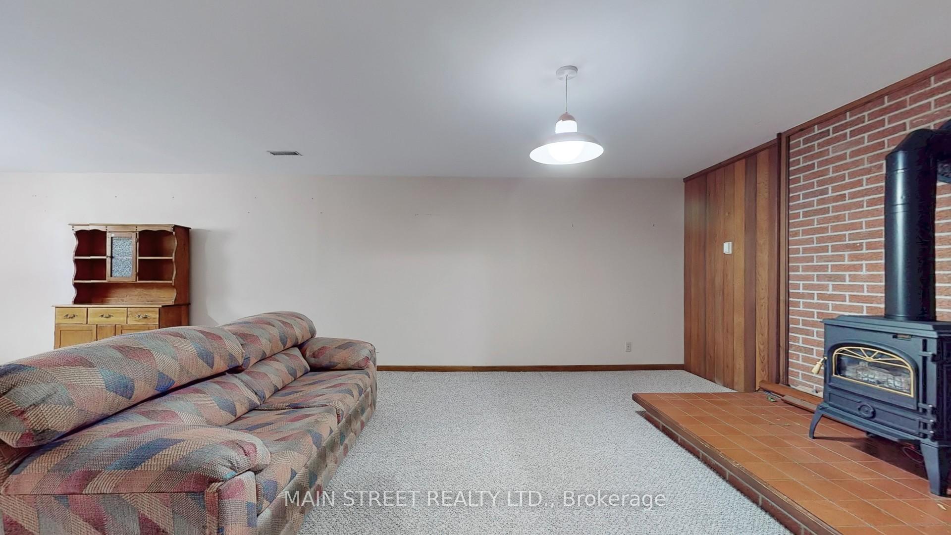 Photo 16 of 15 Windor Court, Brock, Cannington — HOMEH