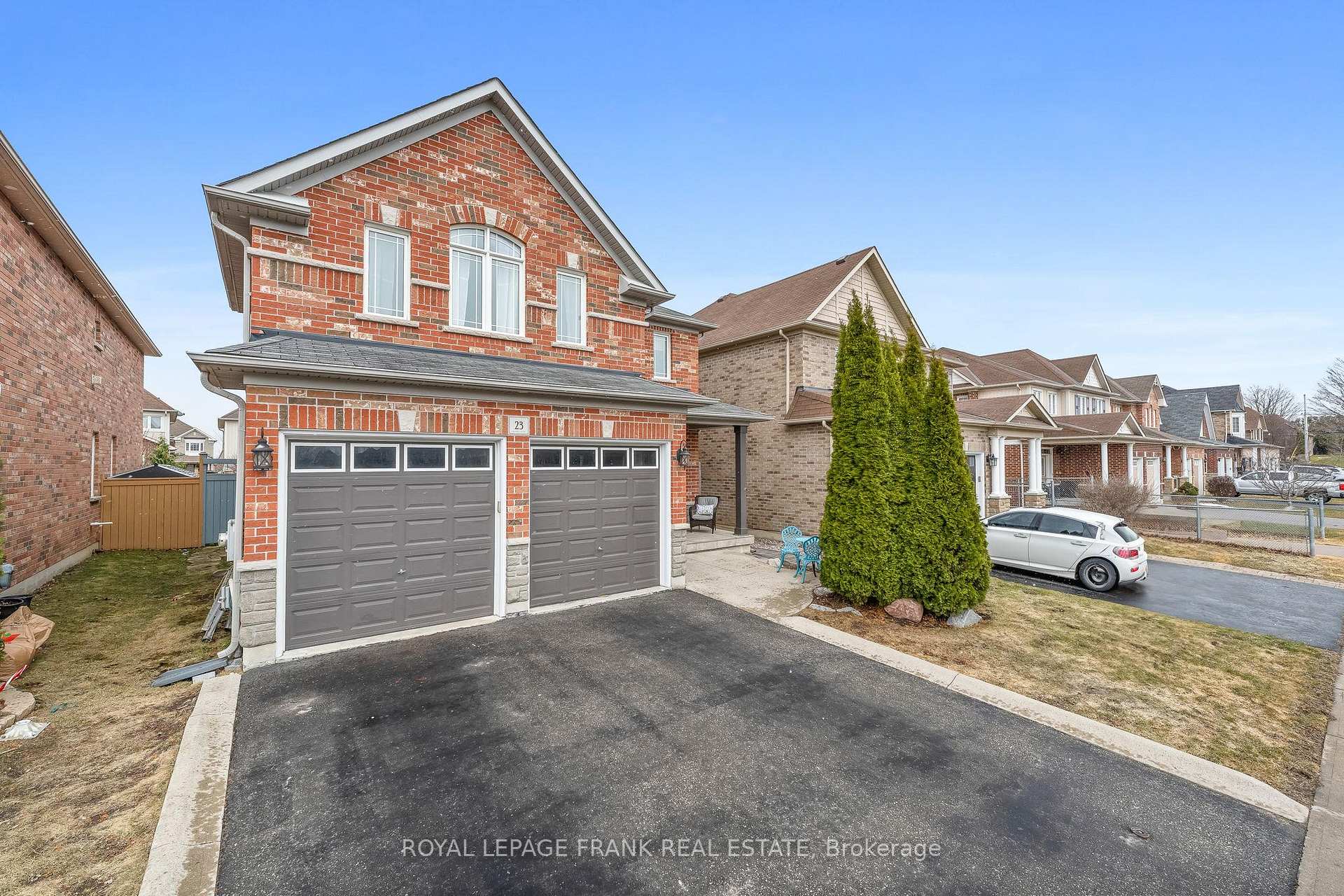 Photo 2 of 23 Oke Road, Clarington, Courtice — HOMEH