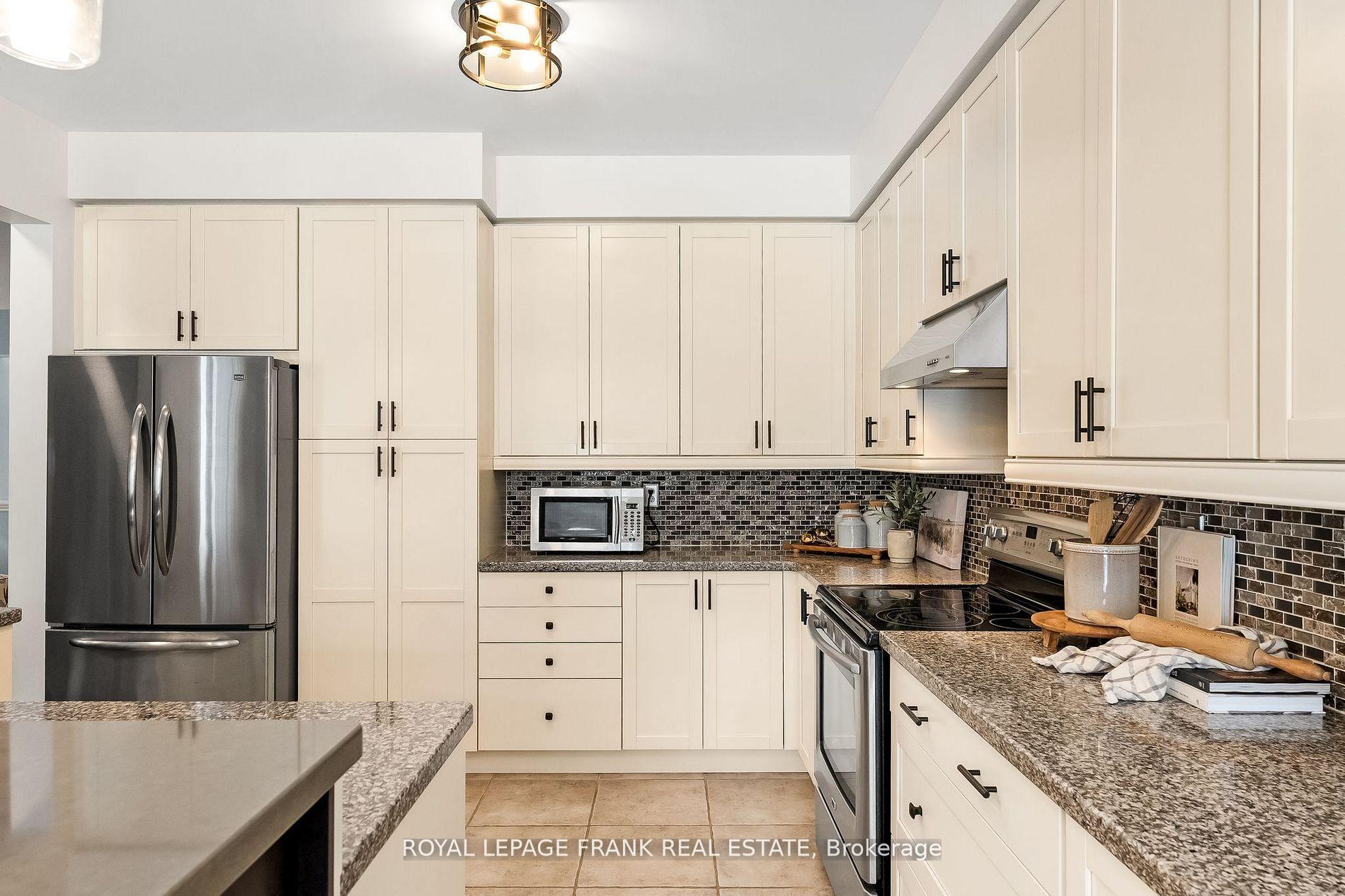 Photo 14 of 23 Oke Road, Clarington, Courtice — HOMEH