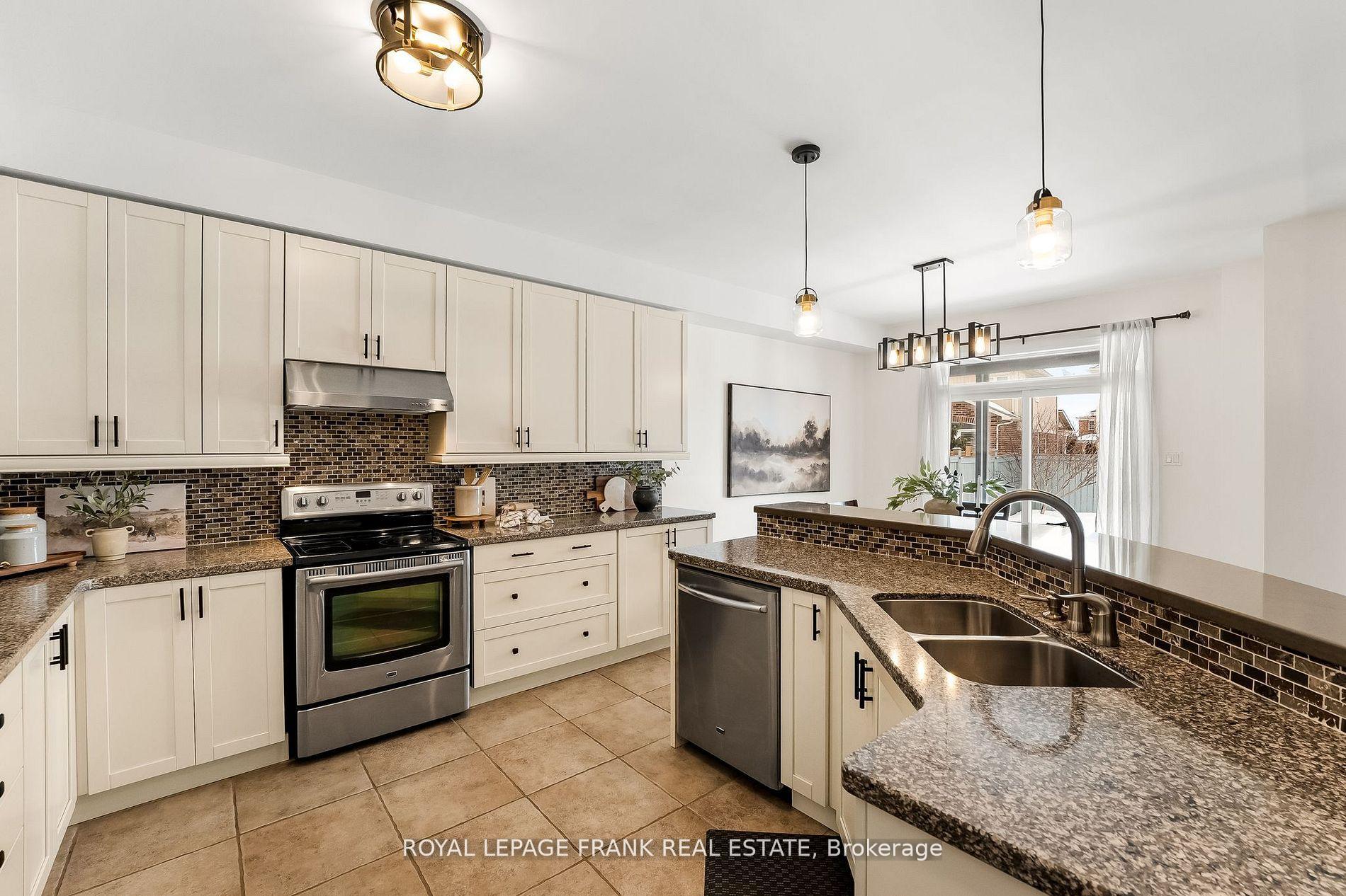 Photo 16 of 23 Oke Road, Clarington, Courtice — HOMEH