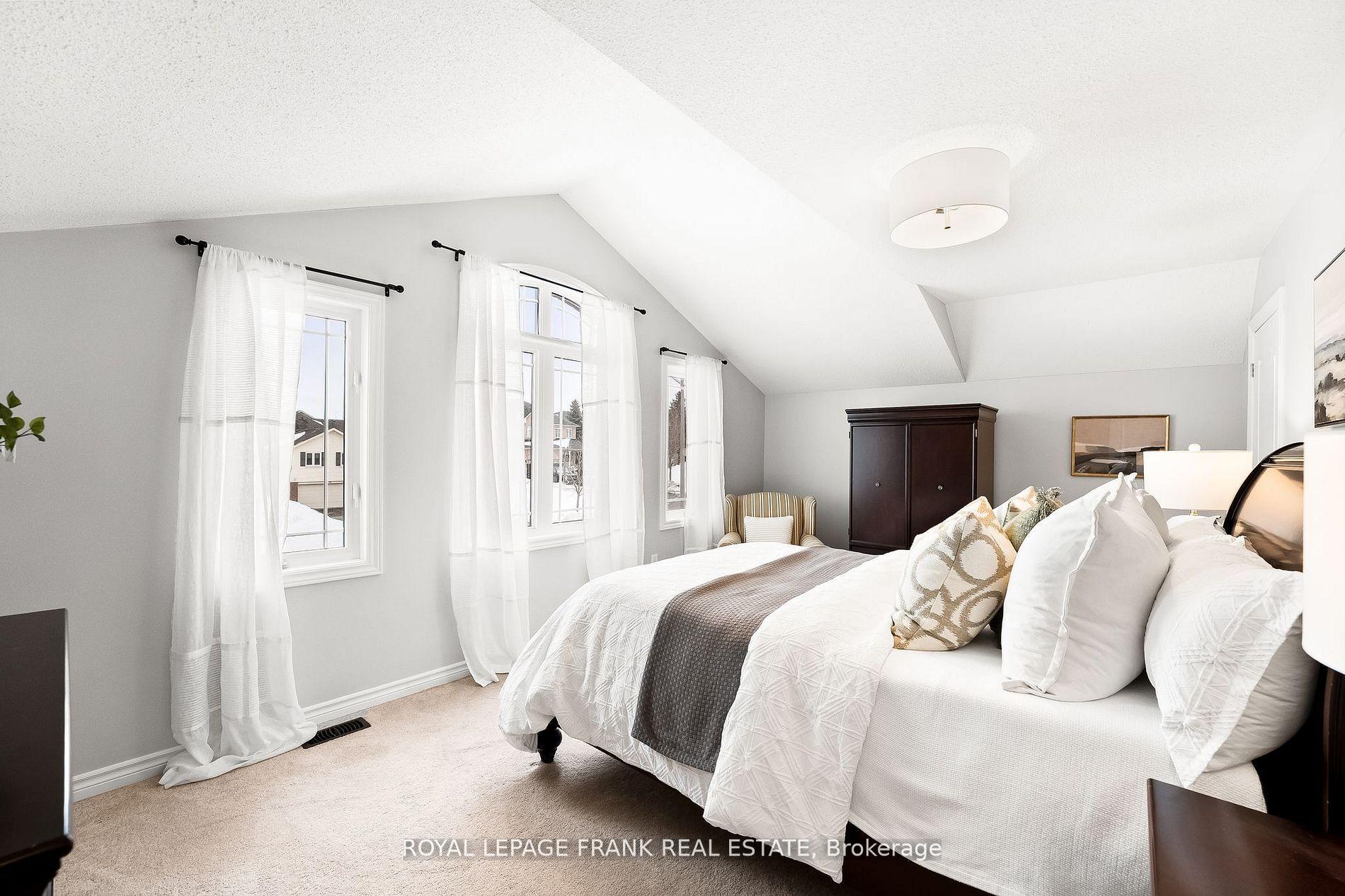 Photo 24 of 23 Oke Road, Clarington, Courtice — HOMEH