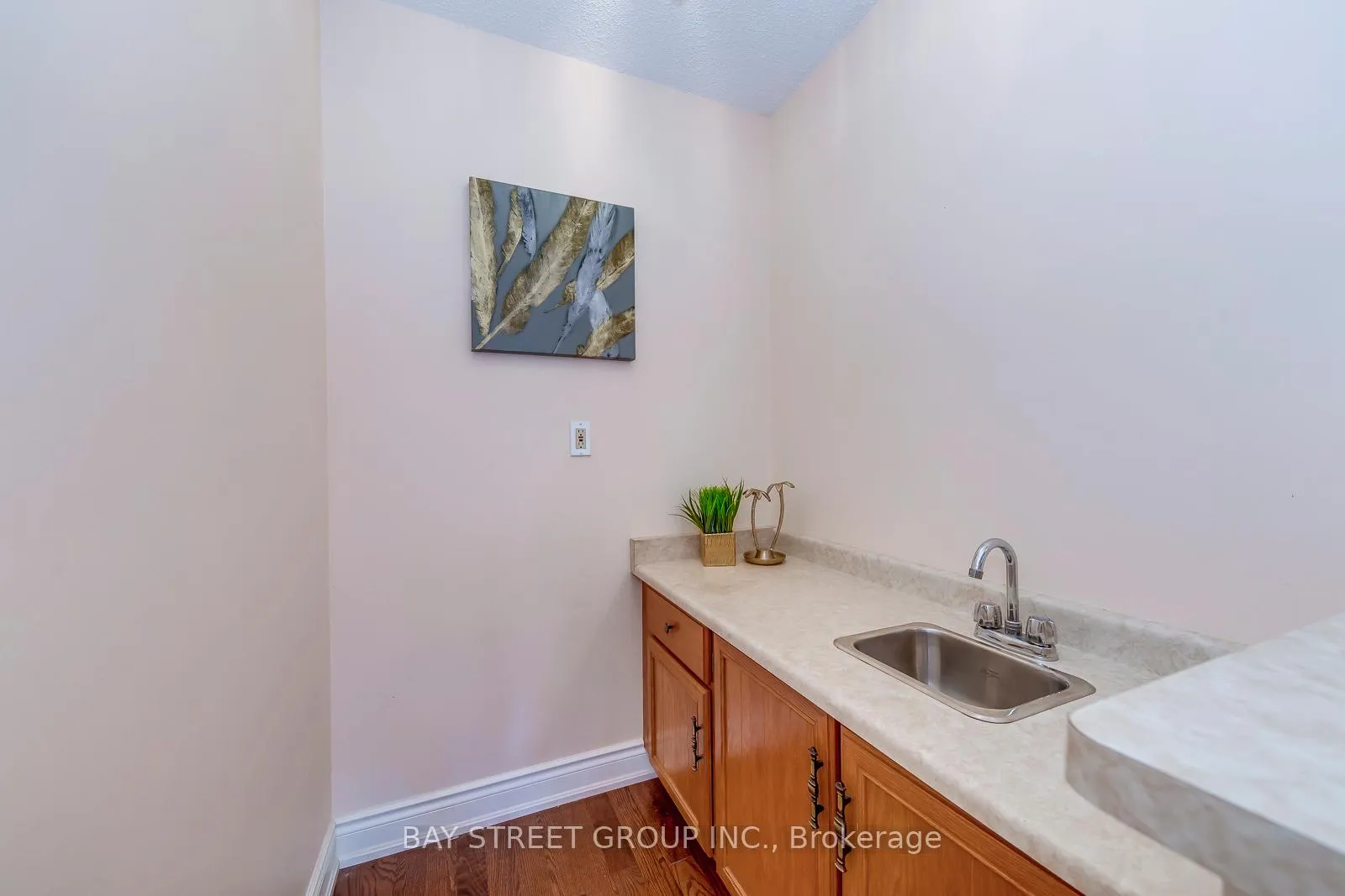 Photo 19 of 1394 Peartree Circle, Oakville, Glen Abbey — HOMEH