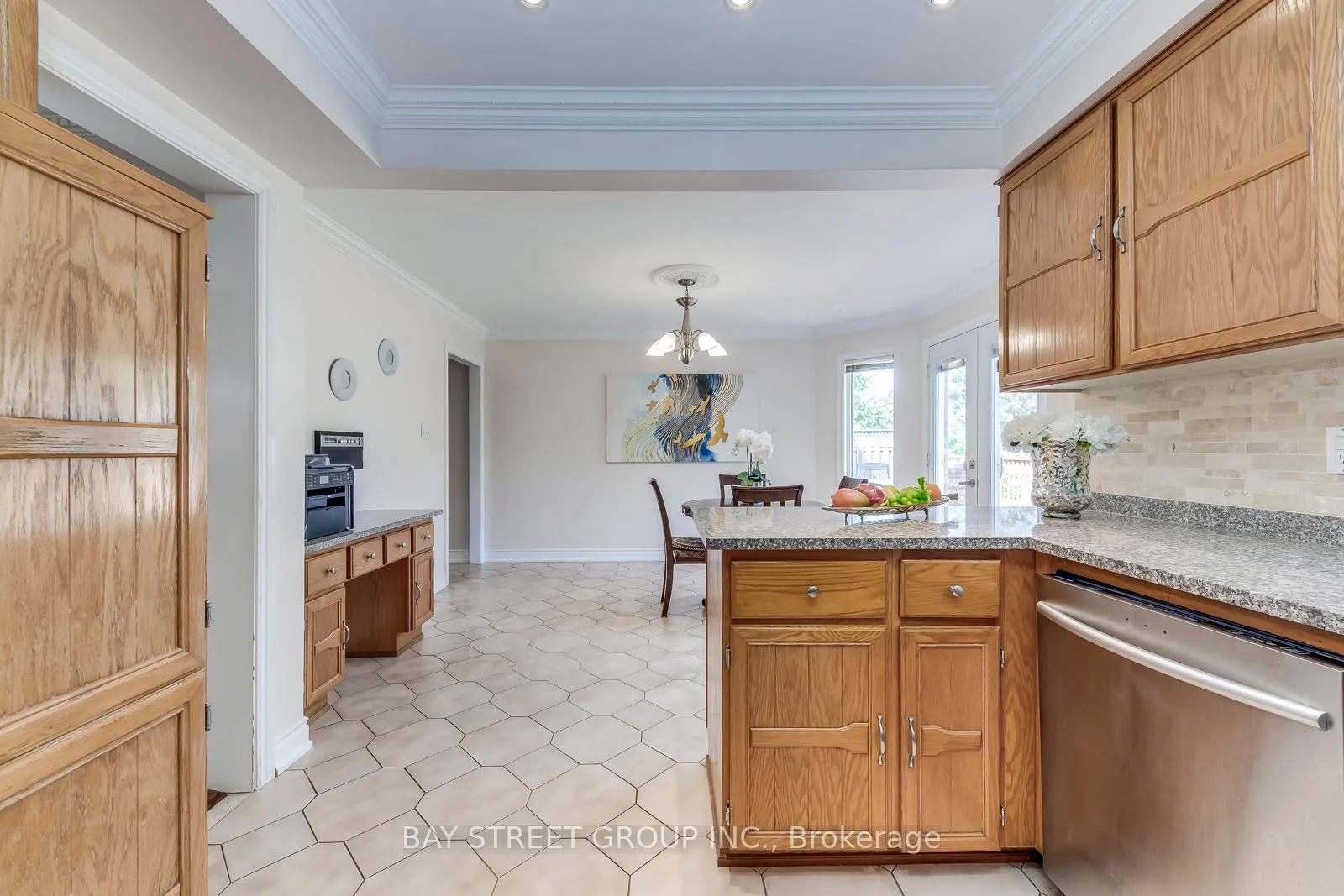 Photo 22 of 1394 Peartree Circle, Oakville, Glen Abbey — HOMEH