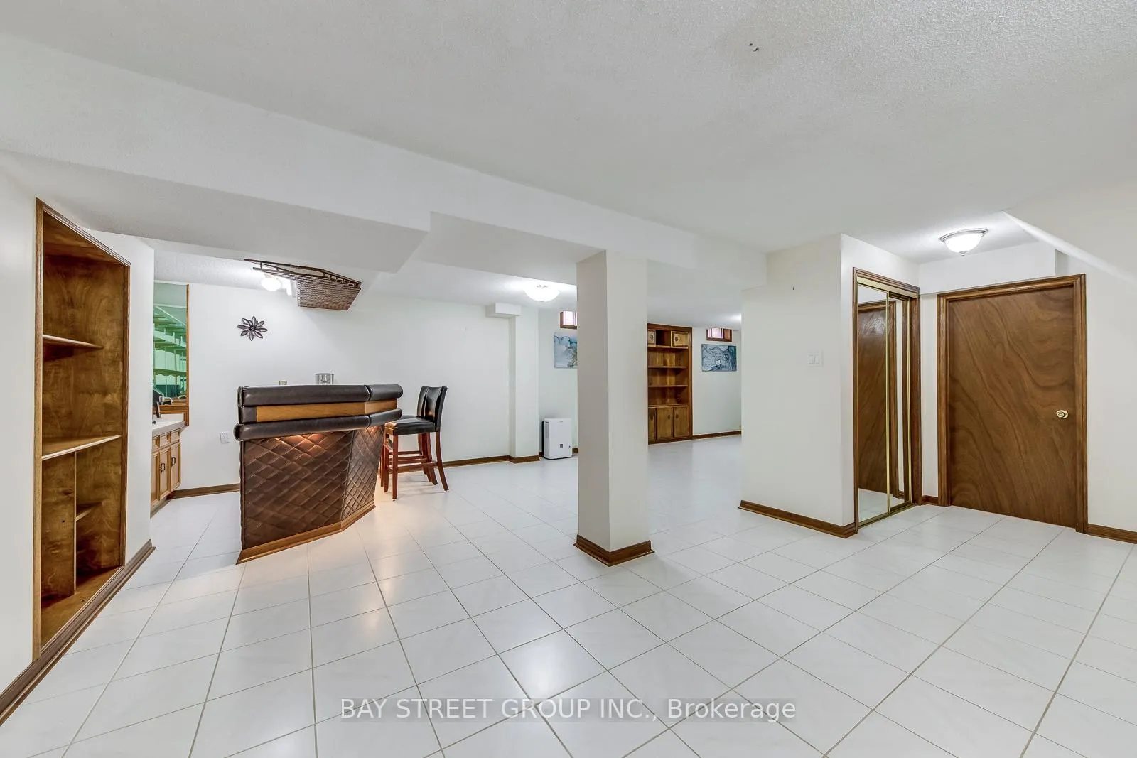 Photo 39 of 1394 Peartree Circle, Oakville, Glen Abbey — HOMEH