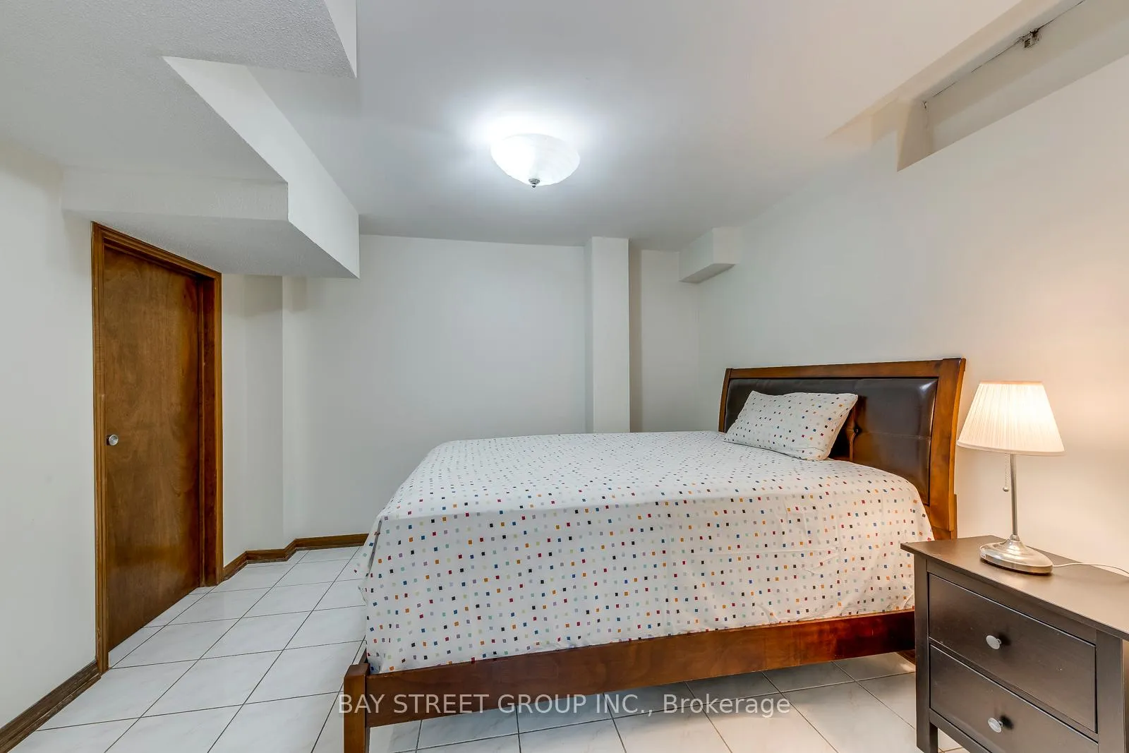 Photo 44 of 1394 Peartree Circle, Oakville, Glen Abbey — HOMEH